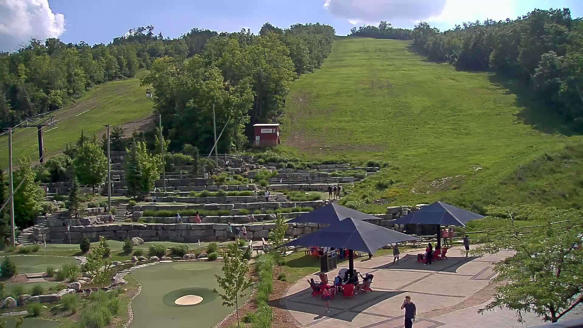 Blue Mountain Village Base Ski Slope and Ropeway Live Cam - Collingwood, Blue Mountains, Simcoe, Ontario, Canada