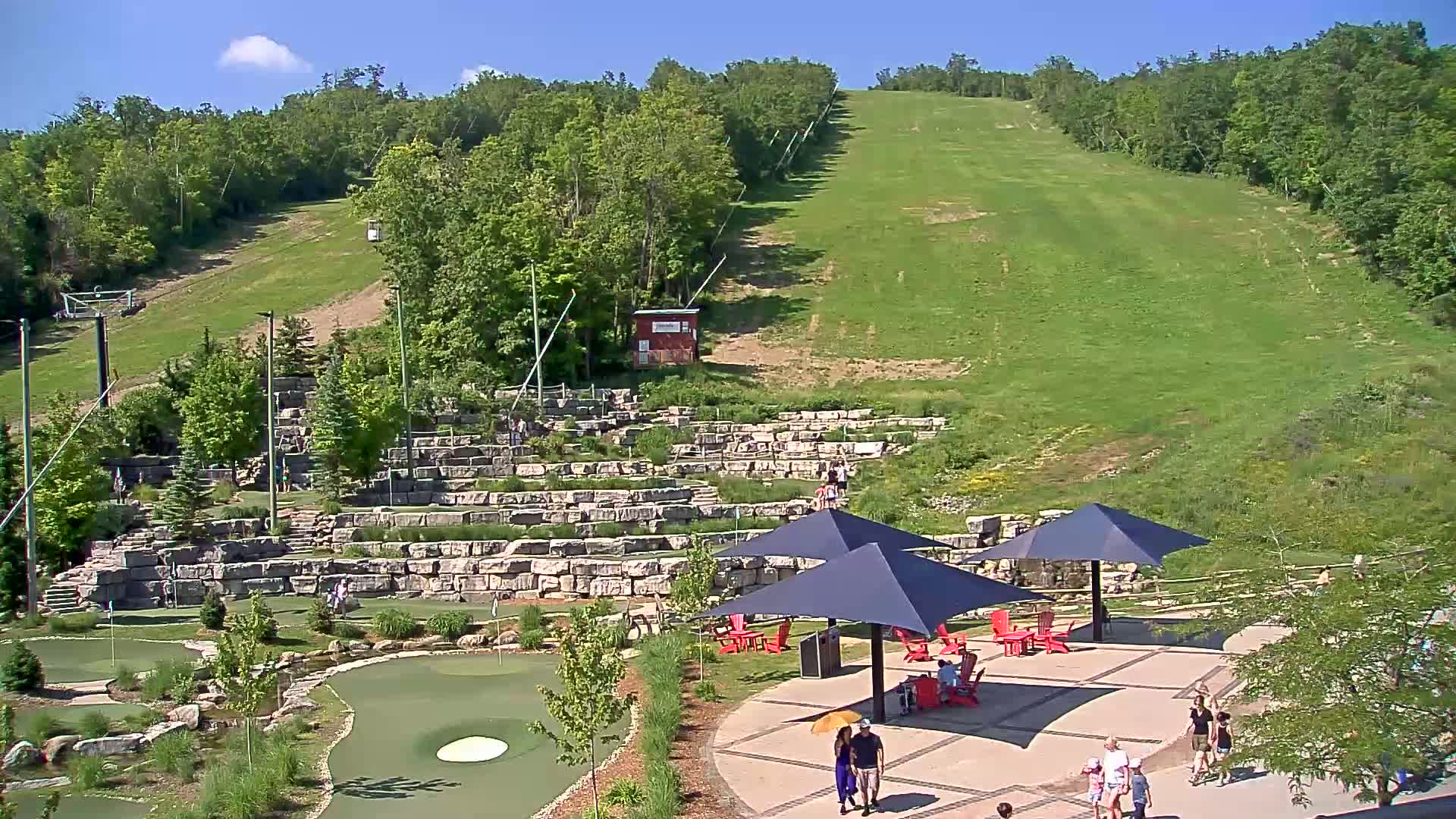 Blue Mountain Village Base Ski Slope and Ropeway Live Cam - Collingwood, Blue Mountains, Simcoe, Ontario, Canada
