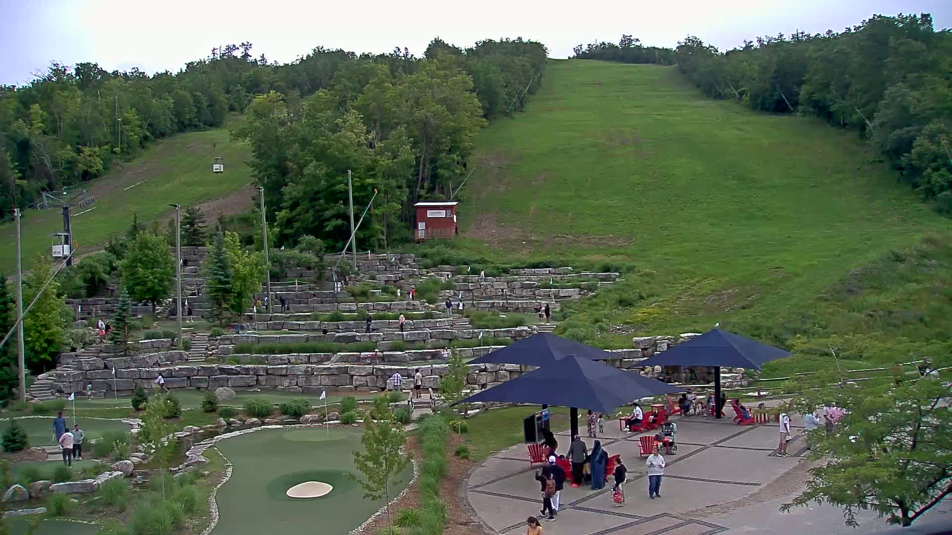 Blue Mountain Village Base Ski Slope and Ropeway Live Cam - Collingwood, Blue Mountains, Simcoe, Ontario, Canada