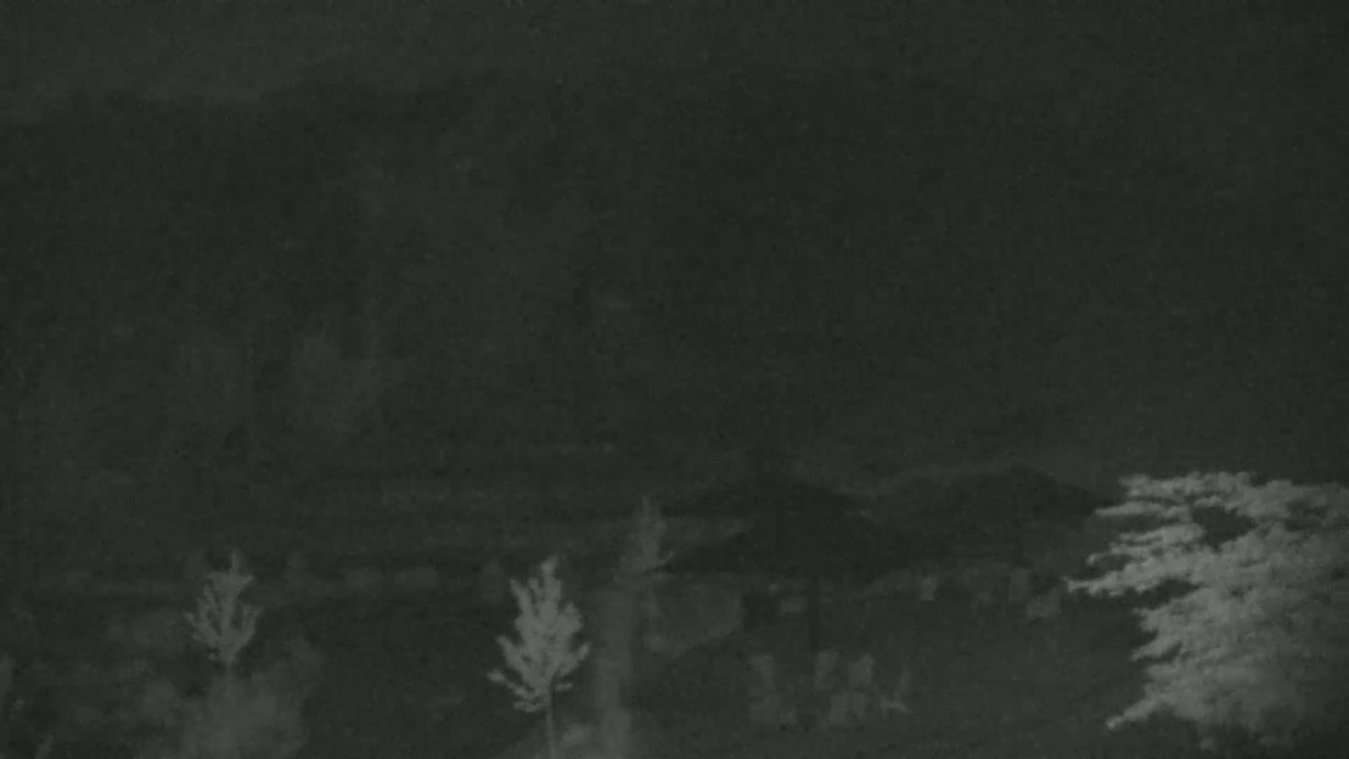 Blue Mountain Village Base Ski Slope and Ropeway Live Cam - Collingwood, Blue Mountains, Simcoe, Ontario, Canada