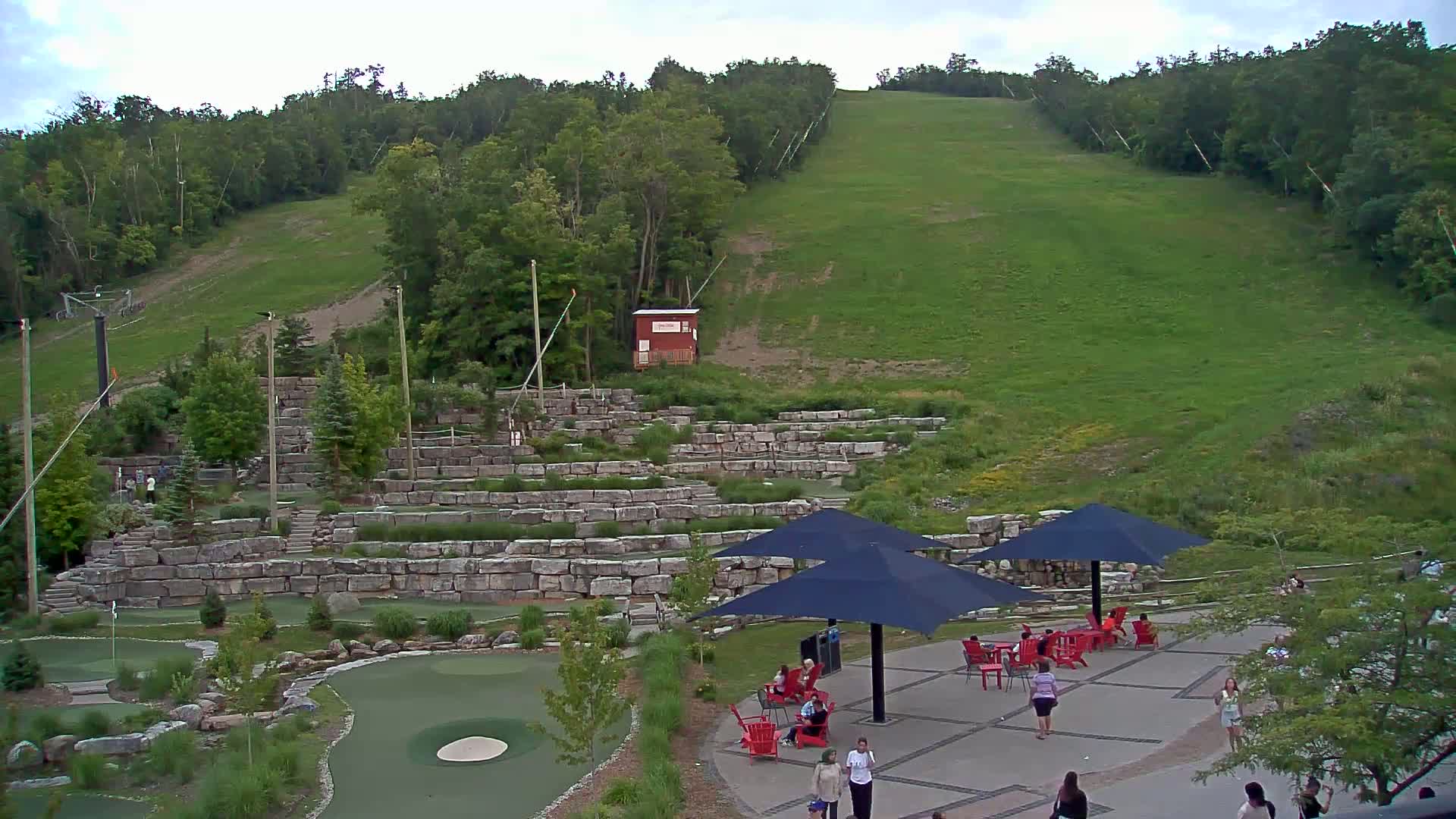 Blue Mountain Village Base Ski Slope and Ropeway Live Cam - Collingwood, Blue Mountains, Simcoe, Ontario, Canada