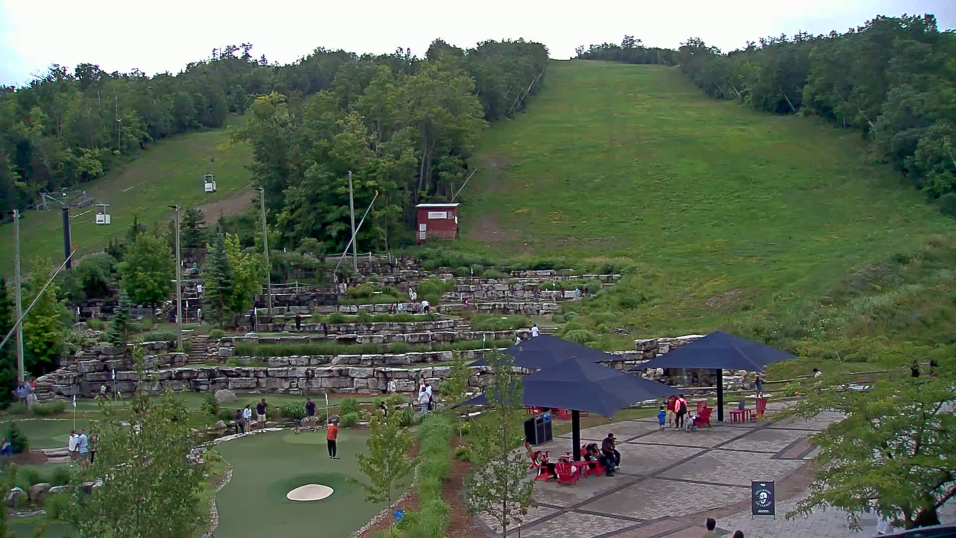 Blue Mountain Village Base Ski Slope and Ropeway Live Cam - Collingwood, Blue Mountains, Simcoe, Ontario, Canada