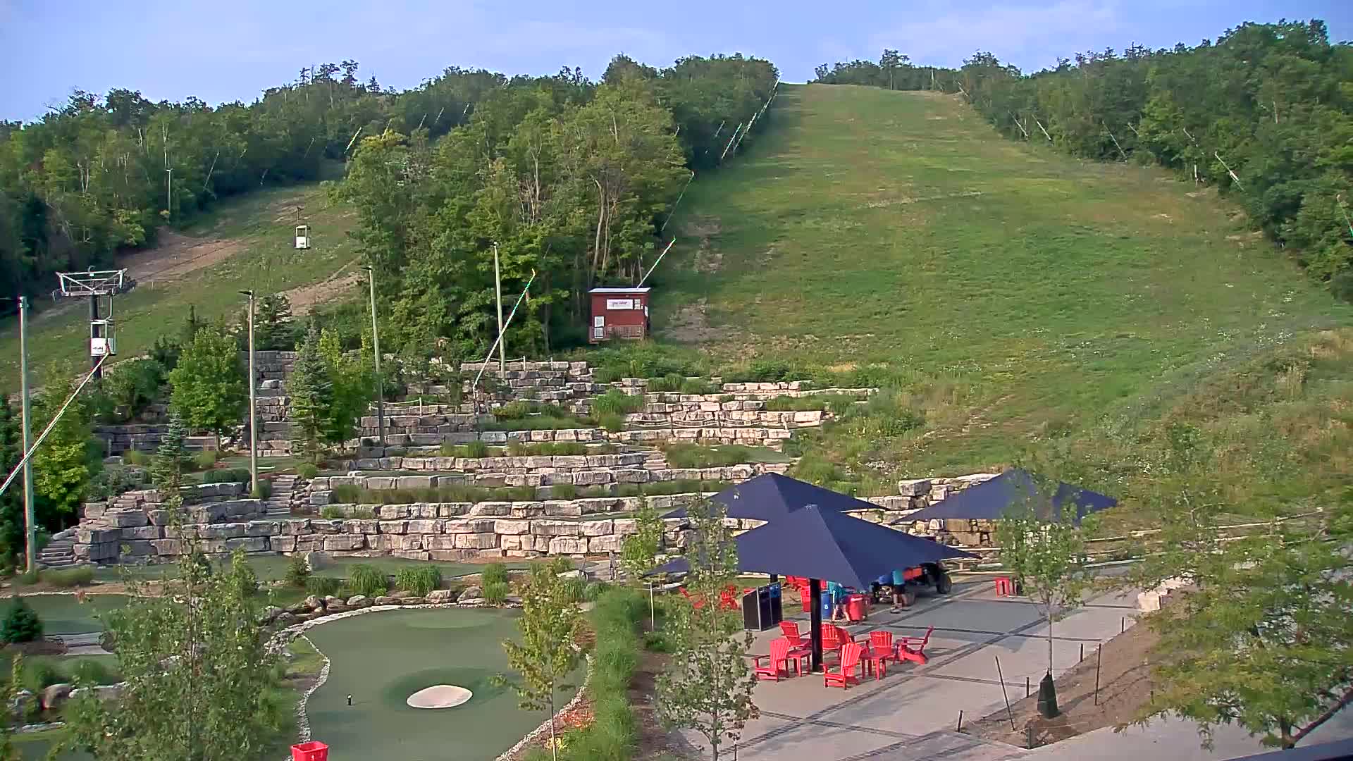 Blue Mountain Village Base Ski Slope and Ropeway Live Cam - Collingwood, Blue Mountains, Simcoe, Ontario, Canada