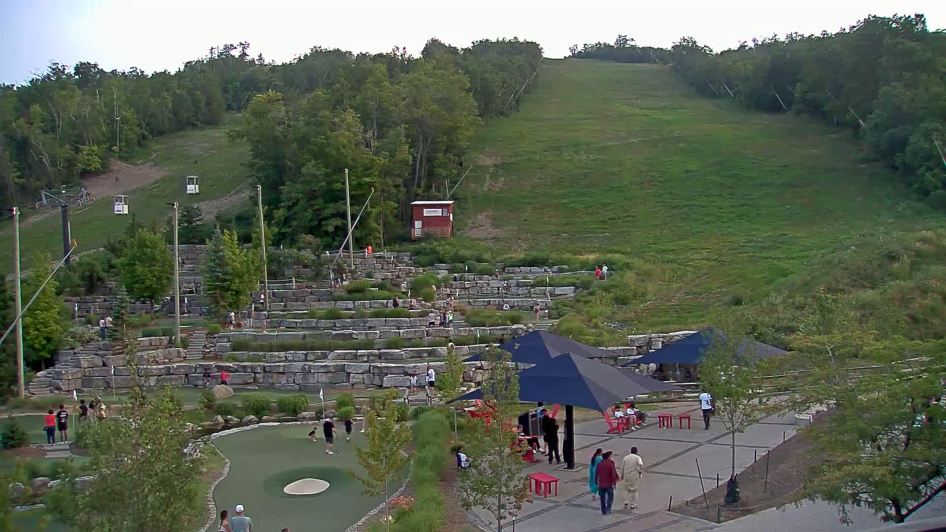 Blue Mountain Village Base Ski Slope and Ropeway Live Cam - Collingwood, Blue Mountains, Simcoe, Ontario, Canada