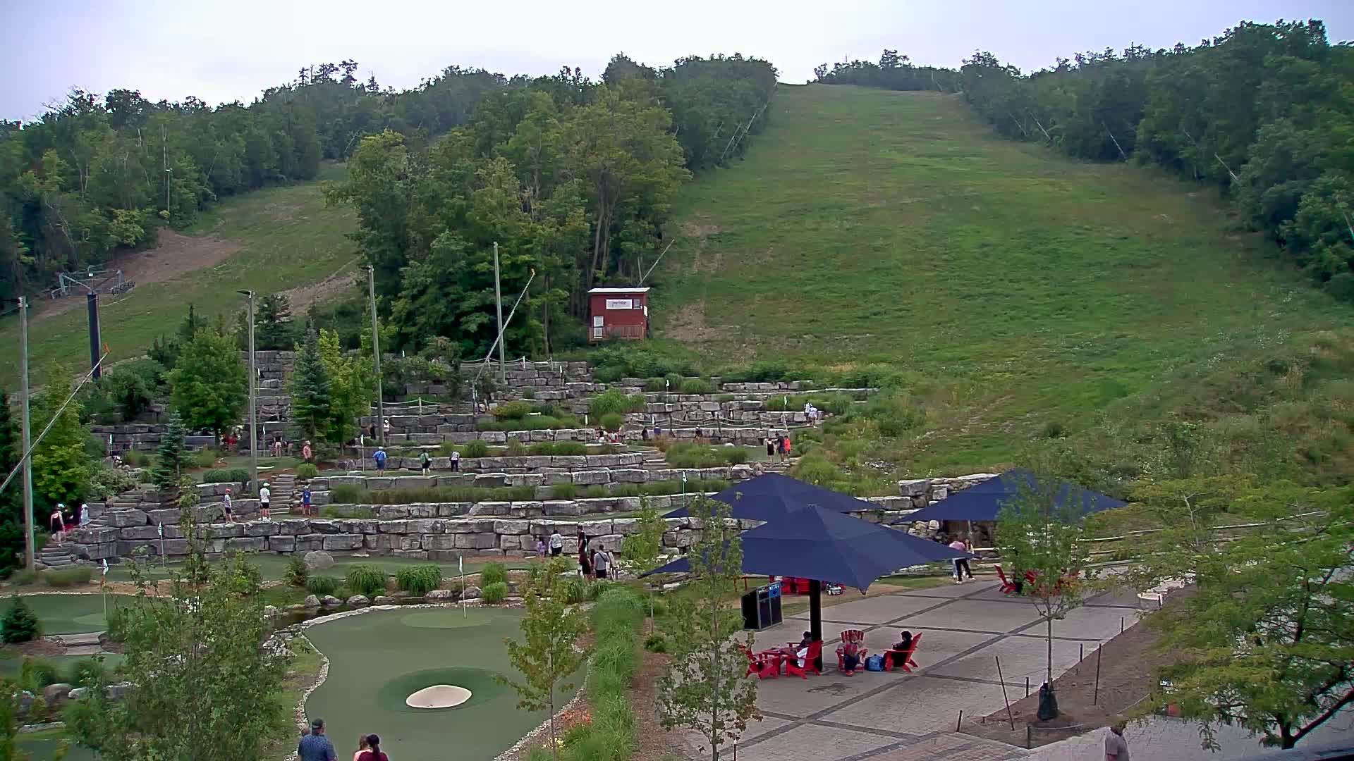 Blue Mountain Village Base Ski Slope and Ropeway Live Cam - Collingwood, Blue Mountains, Simcoe, Ontario, Canada