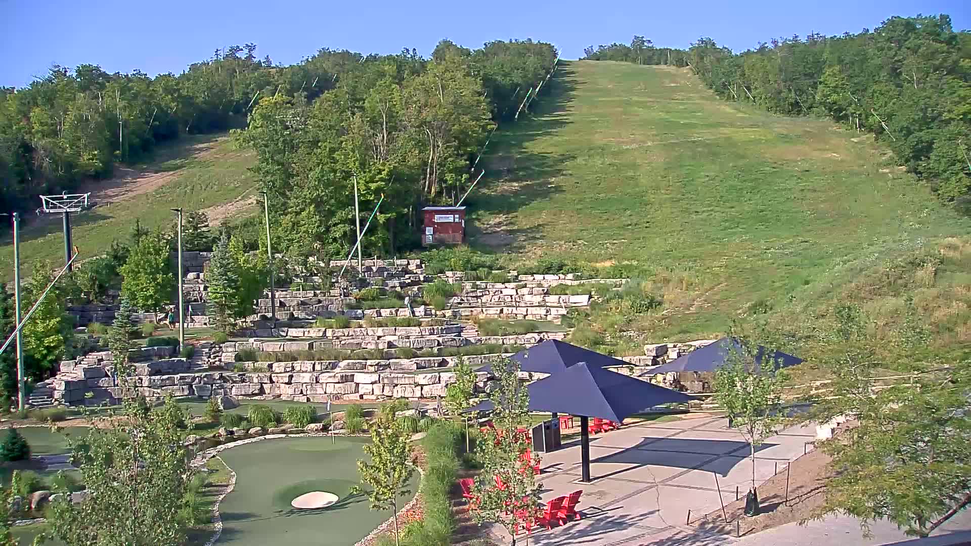 Blue Mountain Village Base Ski Slope and Ropeway Live Cam - Collingwood, Blue Mountains, Simcoe, Ontario, Canada