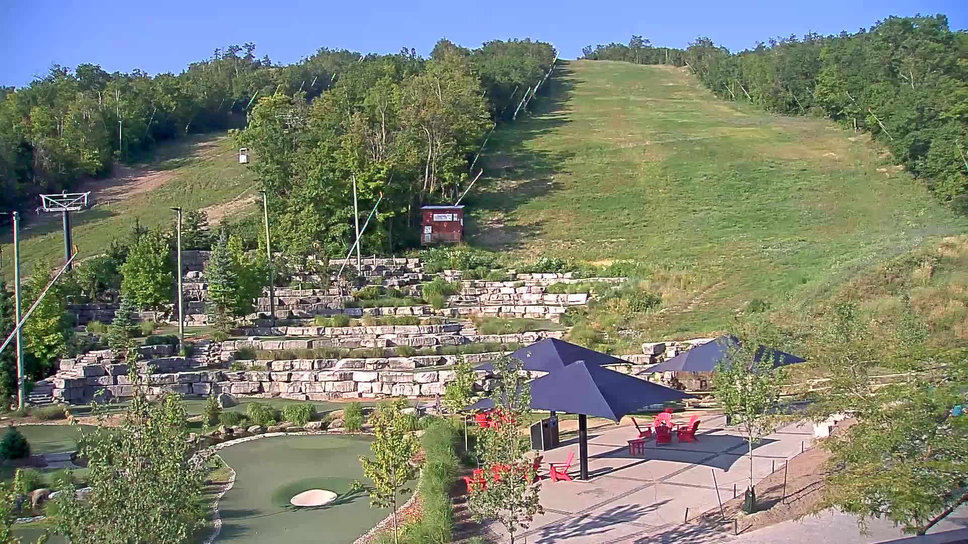 Blue Mountain Village Base Ski Slope and Ropeway Live Cam - Collingwood, Blue Mountains, Simcoe, Ontario, Canada