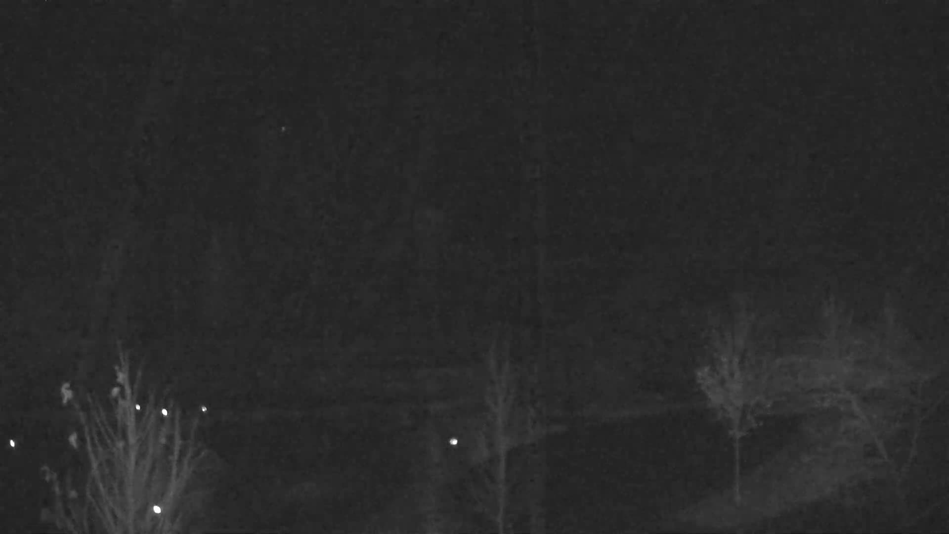 Blue Mountain Village Base Ski Slope and Ropeway Live Cam - Collingwood, Blue Mountains, Simcoe, Ontario, Canada