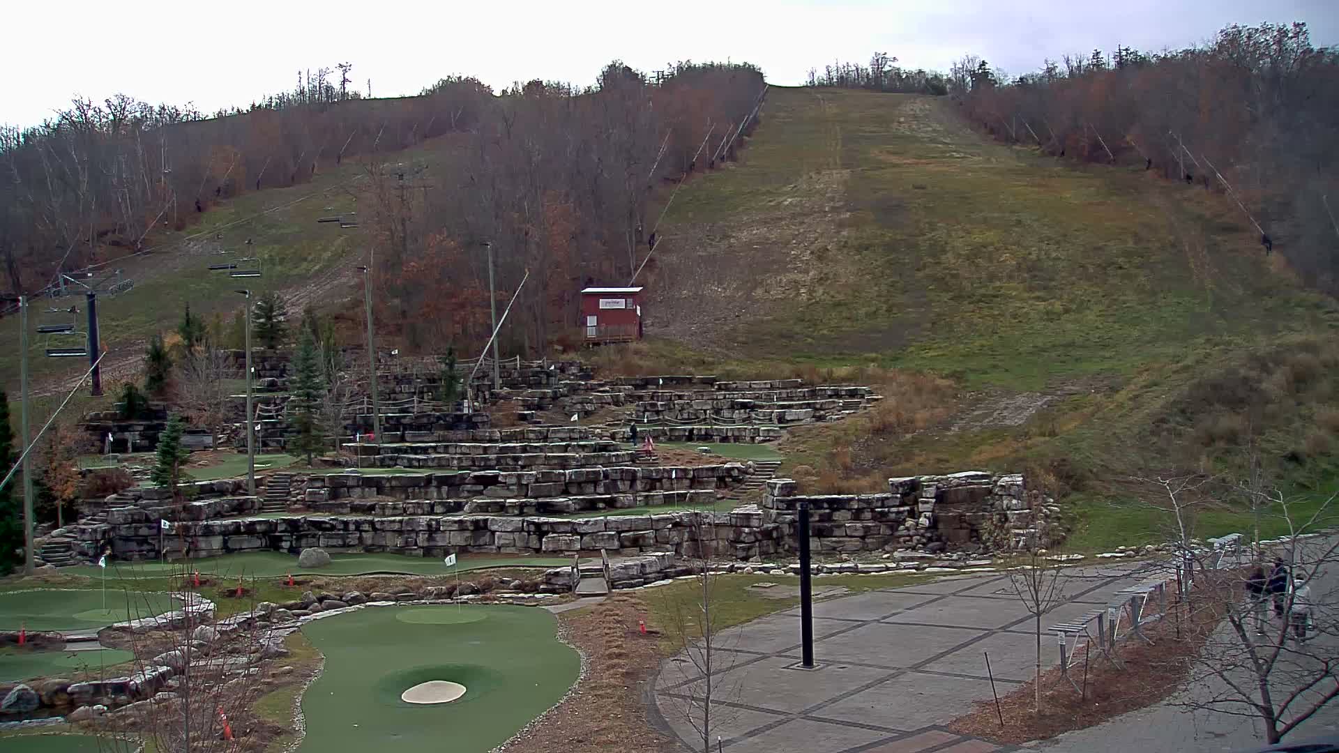 Blue Mountain Village Base Ski Slope and Ropeway Live Cam - Collingwood, Blue Mountains, Simcoe, Ontario, Canada