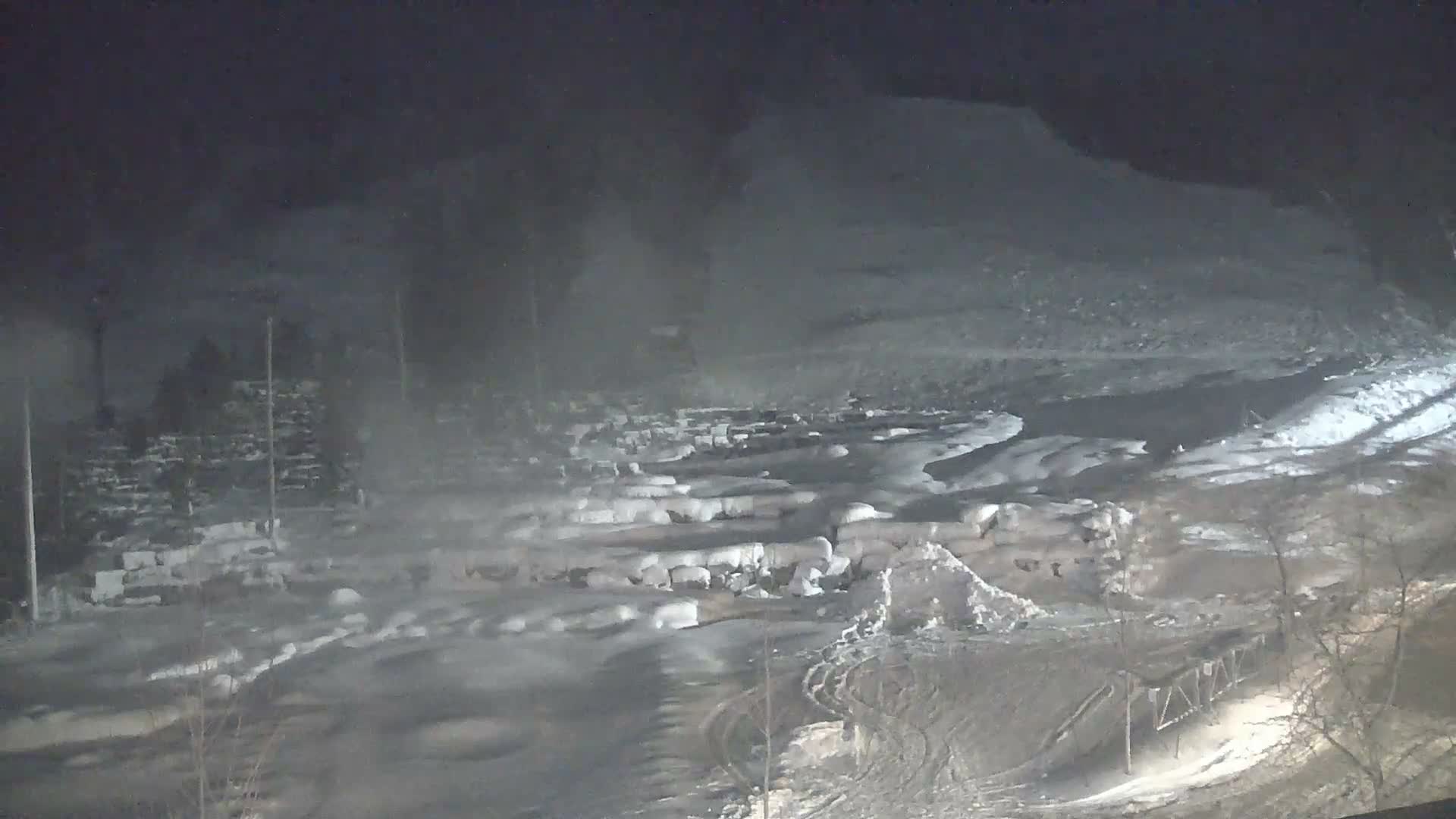 Blue Mountain Village Base Ski Slope and Ropeway Live Cam - Collingwood, Blue Mountains, Simcoe, Ontario, Canada