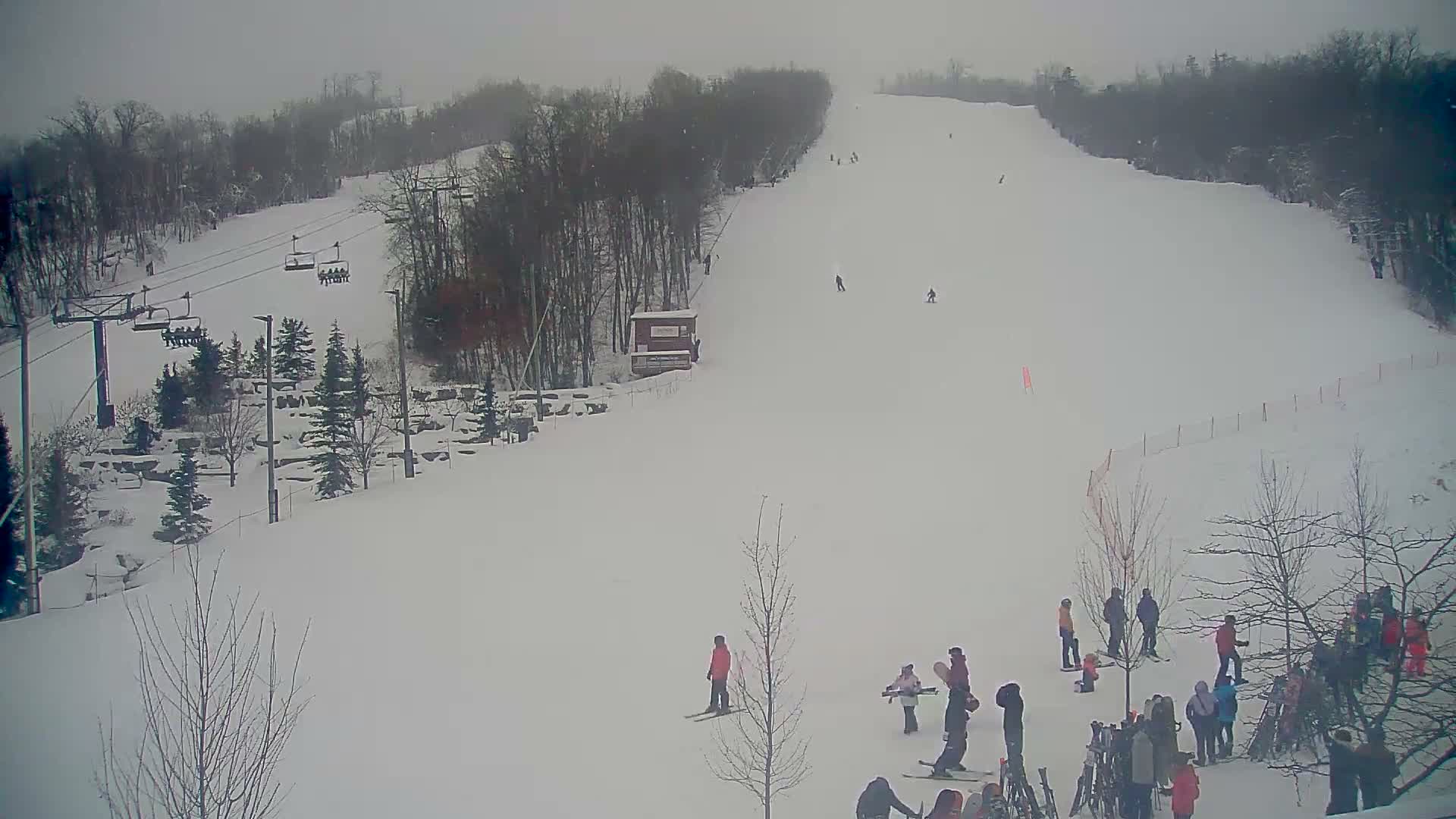 Blue Mountain Village Base Ski Slope and Ropeway Live Cam - Collingwood, Blue Mountains, Simcoe, Ontario, Canada