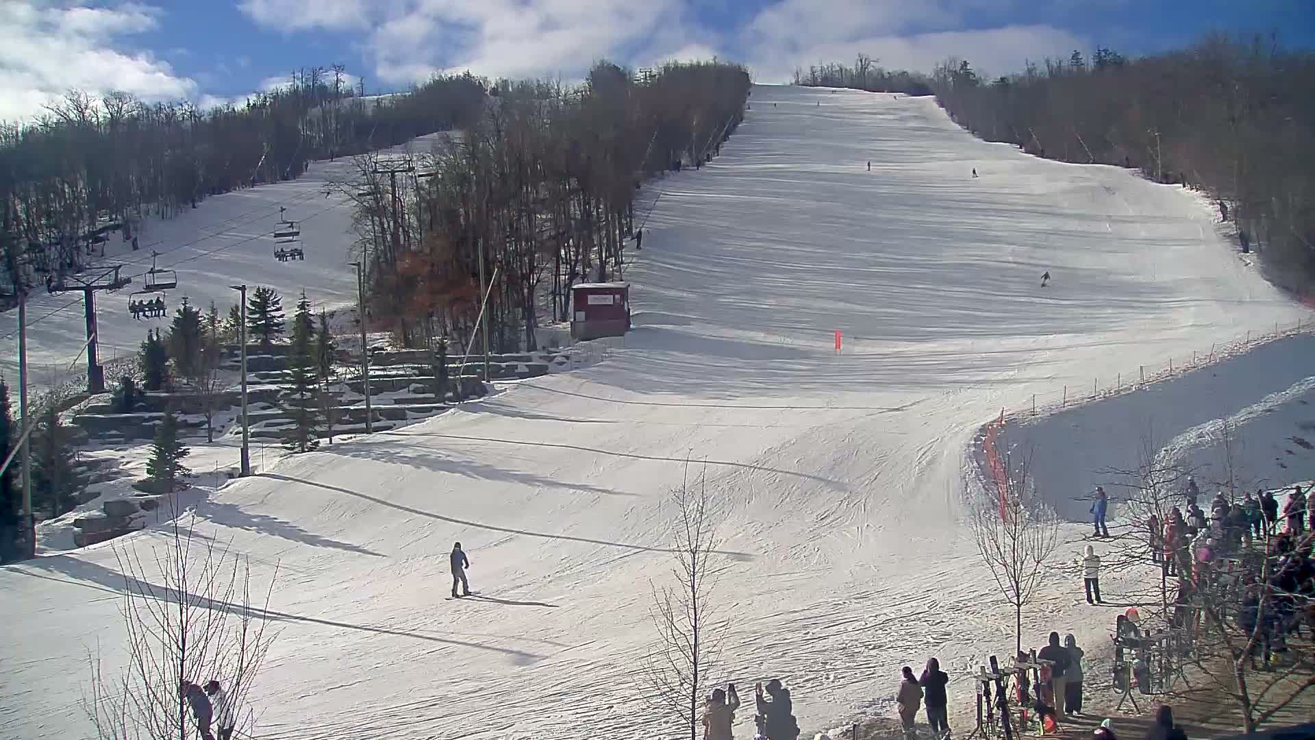 Blue Mountain Village Base Ski Slope and Ropeway Live Cam - Collingwood, Blue Mountains, Simcoe, Ontario, Canada
