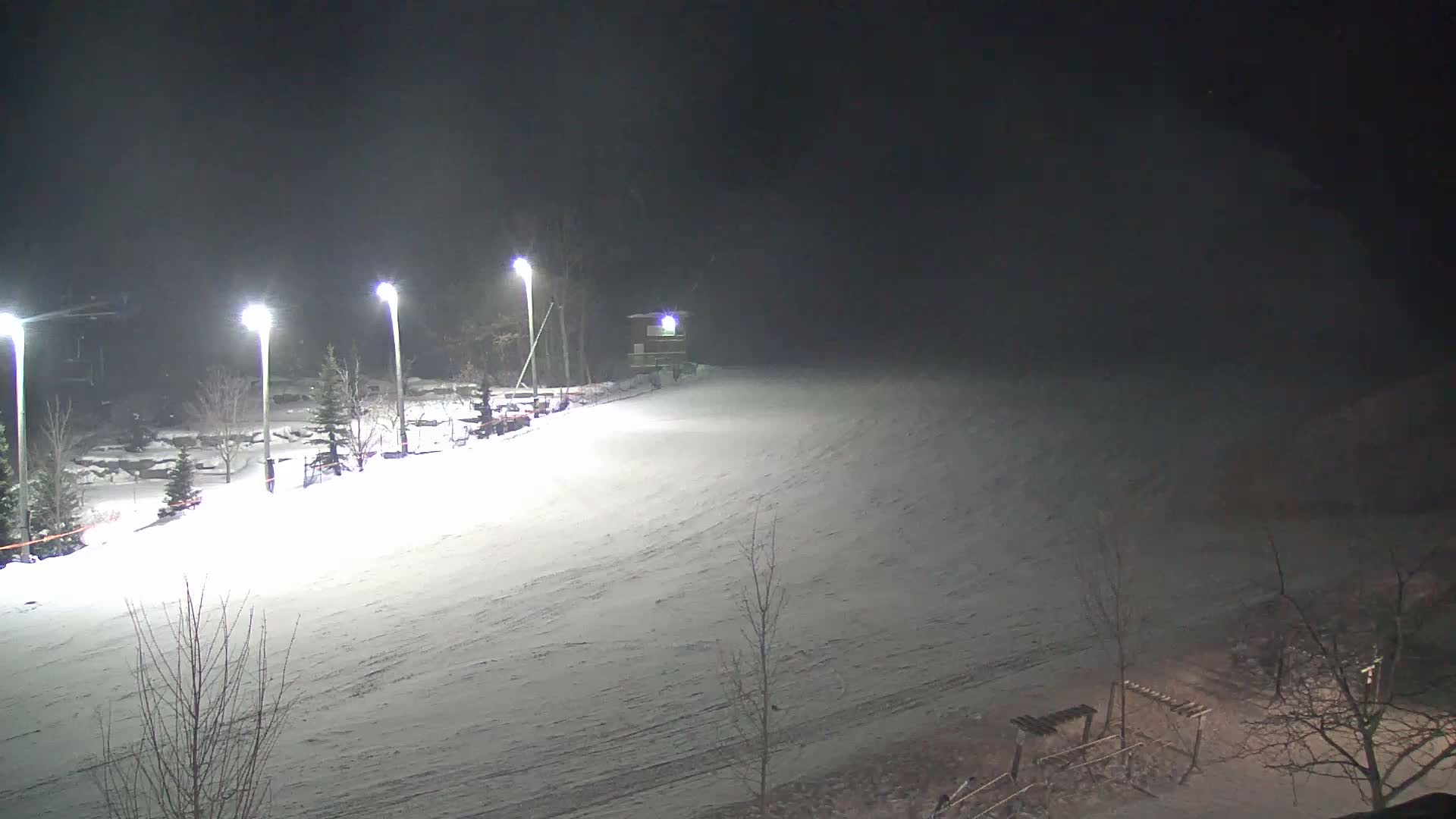 Blue Mountain Village Base Ski Slope and Ropeway Live Cam - Collingwood, Blue Mountains, Simcoe, Ontario, Canada