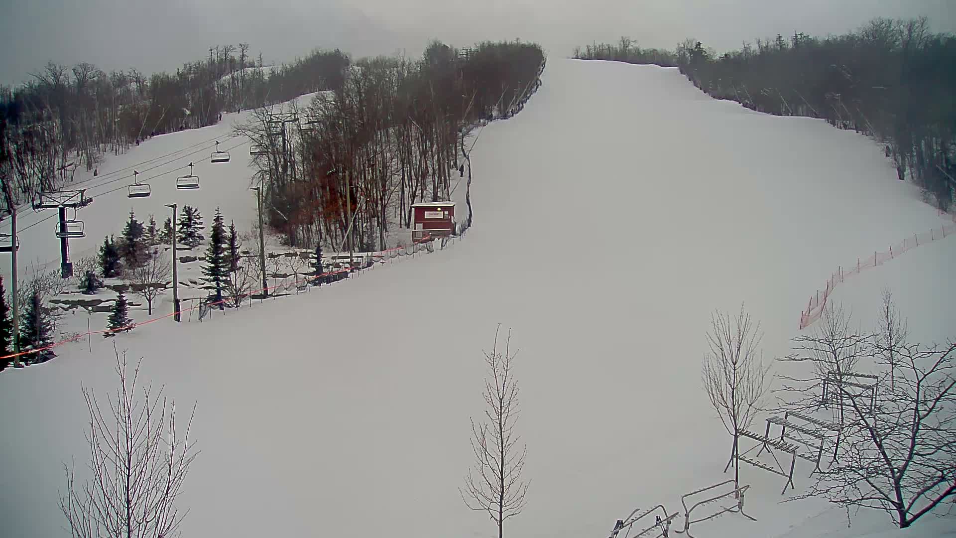 Blue Mountain Village Base Ski Slope and Ropeway Live Cam - Collingwood, Blue Mountains, Simcoe, Ontario, Canada