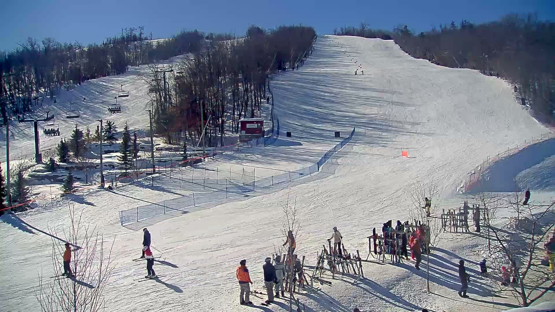 Blue Mountain Village Base Ski Slope and Ropeway Live Cam - Collingwood, Blue Mountains, Simcoe, Ontario, Canada