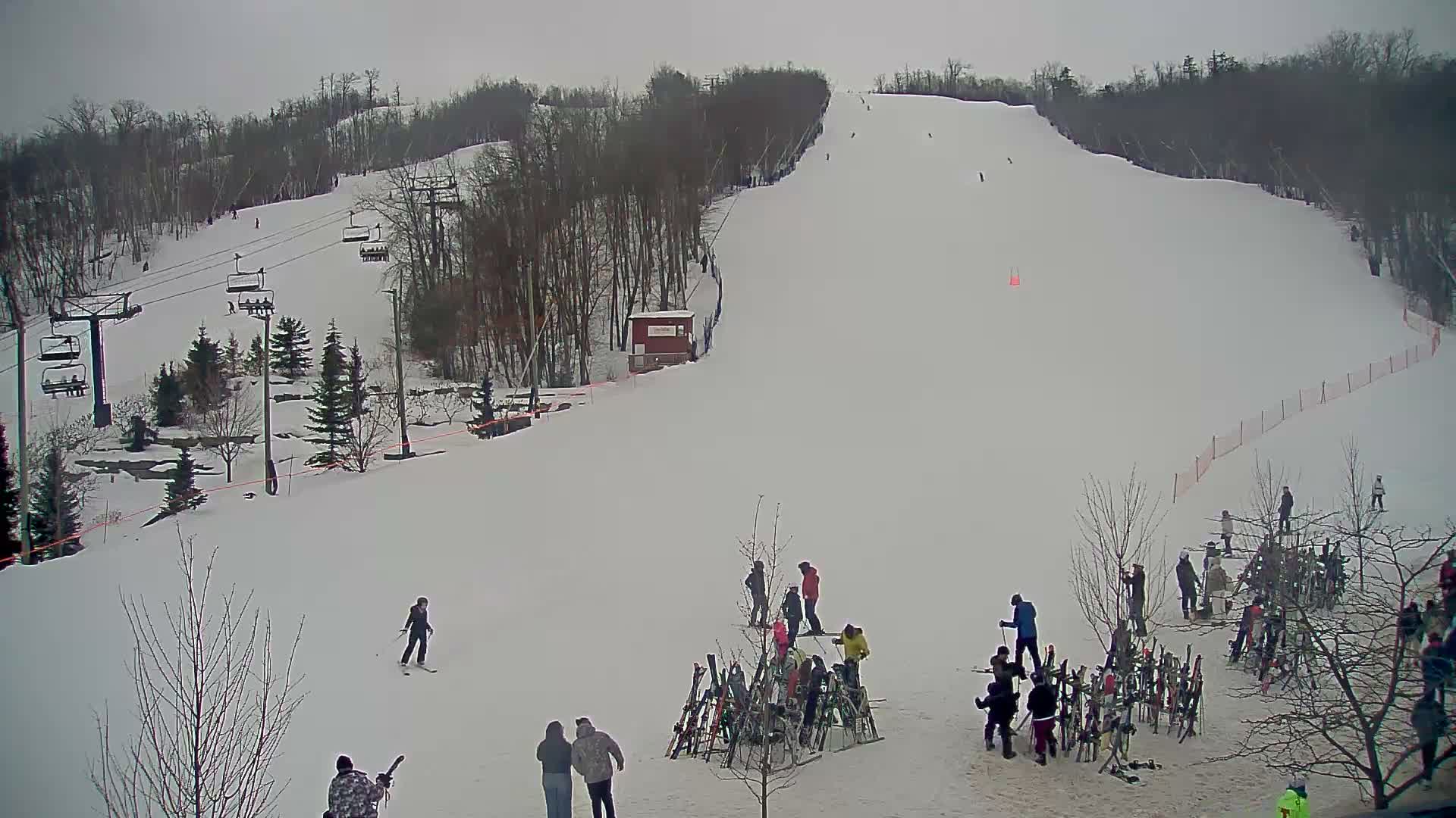 Blue Mountain Village Base Ski Slope and Ropeway Live Cam - Collingwood, Blue Mountains, Simcoe, Ontario, Canada
