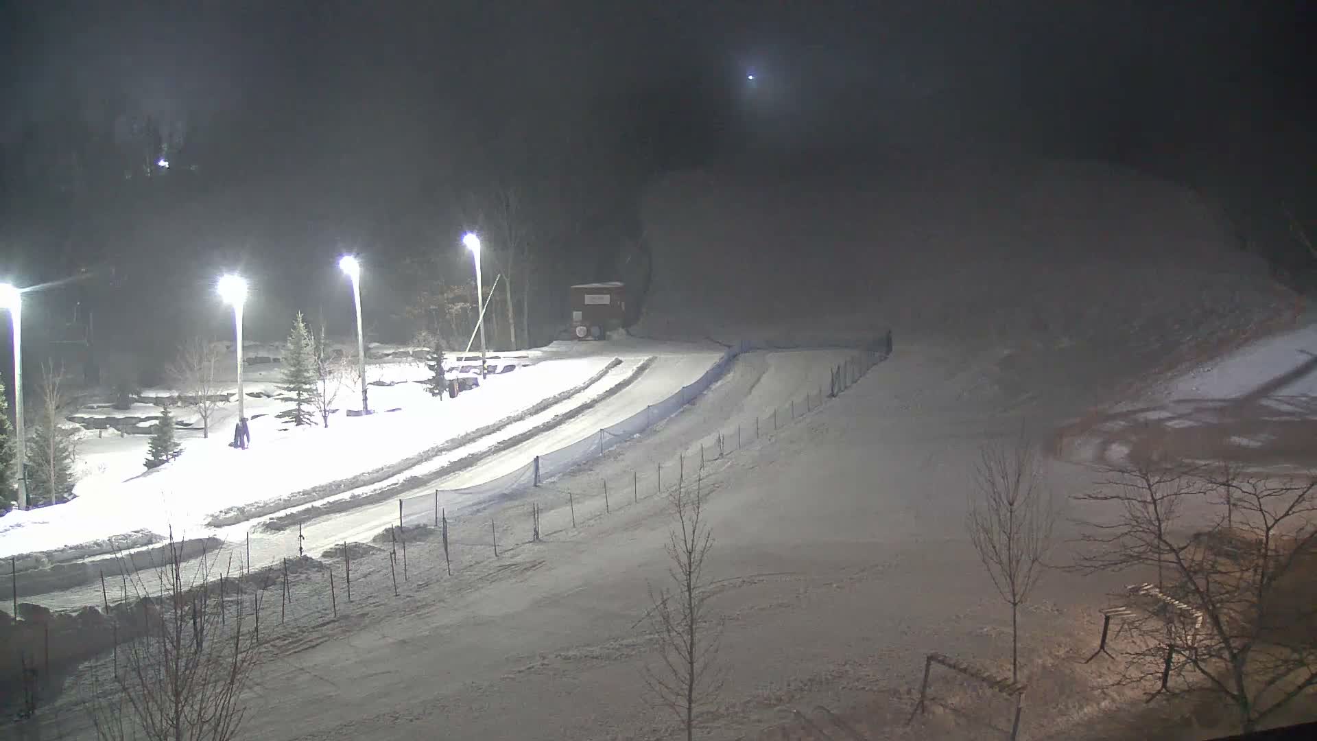 Blue Mountain Village Base Ski Slope and Ropeway Live Cam - Collingwood, Blue Mountains, Simcoe, Ontario, Canada