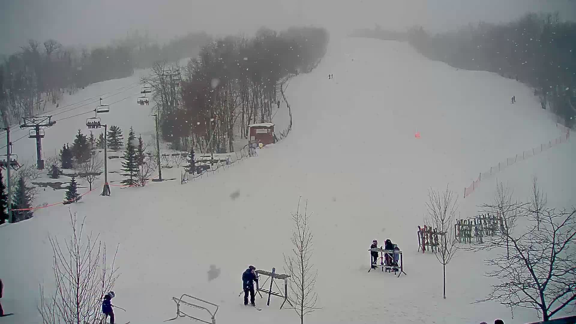 Blue Mountain Village Base Ski Slope and Ropeway Live Cam - Collingwood, Blue Mountains, Simcoe, Ontario, Canada