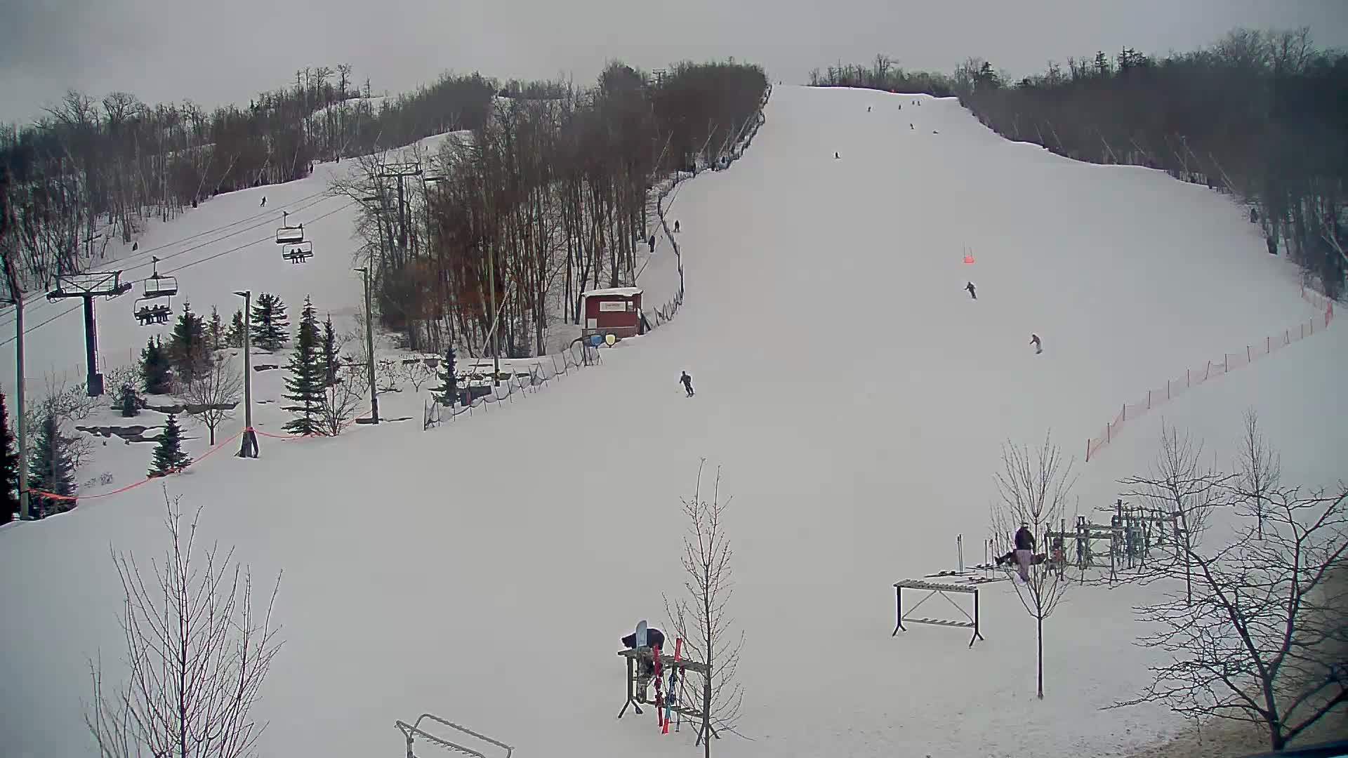 Blue Mountain Village Base Ski Slope and Ropeway Live Cam - Collingwood, Blue Mountains, Simcoe, Ontario, Canada