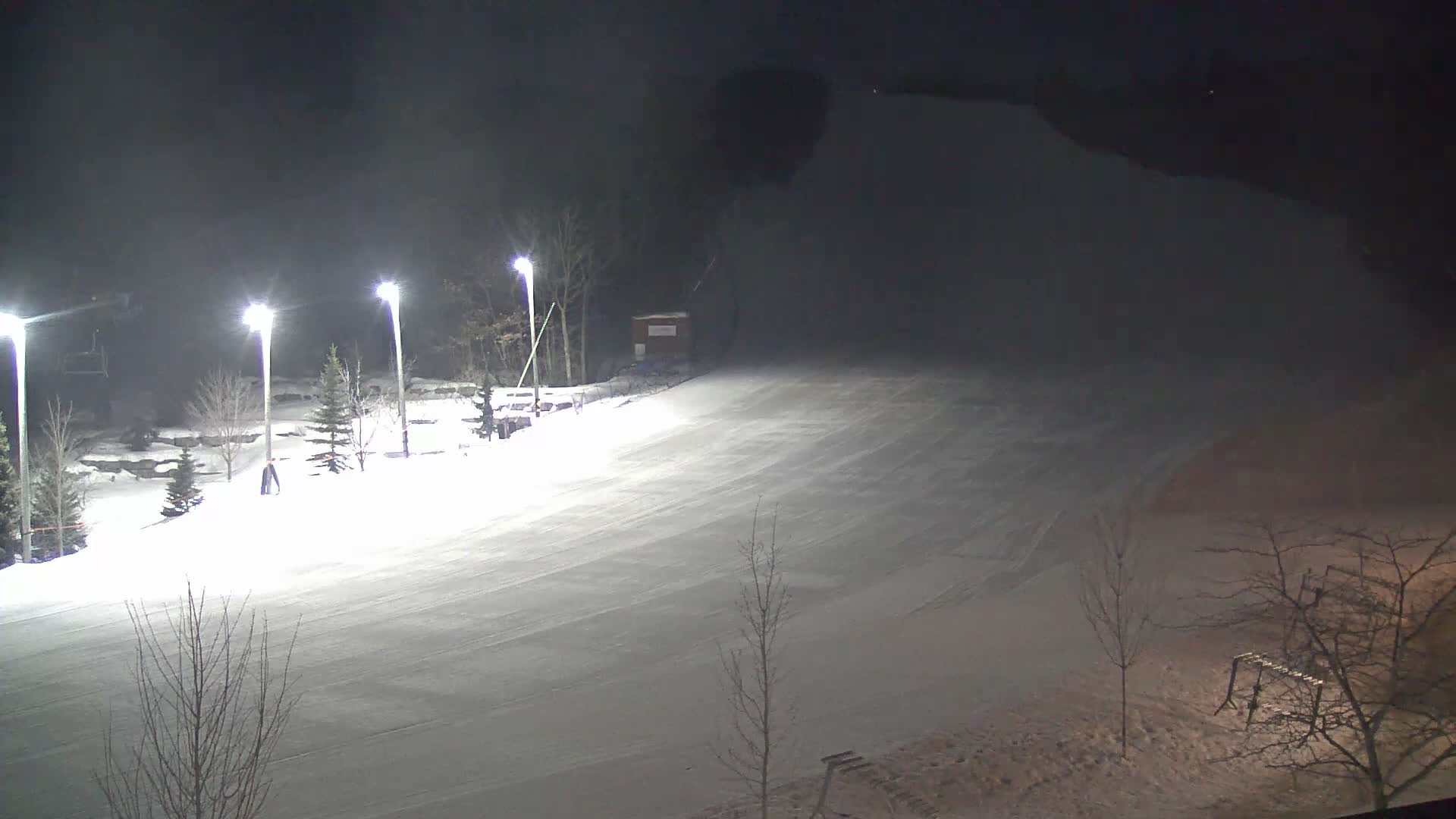 Blue Mountain Village Base Ski Slope and Ropeway Live Cam - Collingwood, Blue Mountains, Simcoe, Ontario, Canada