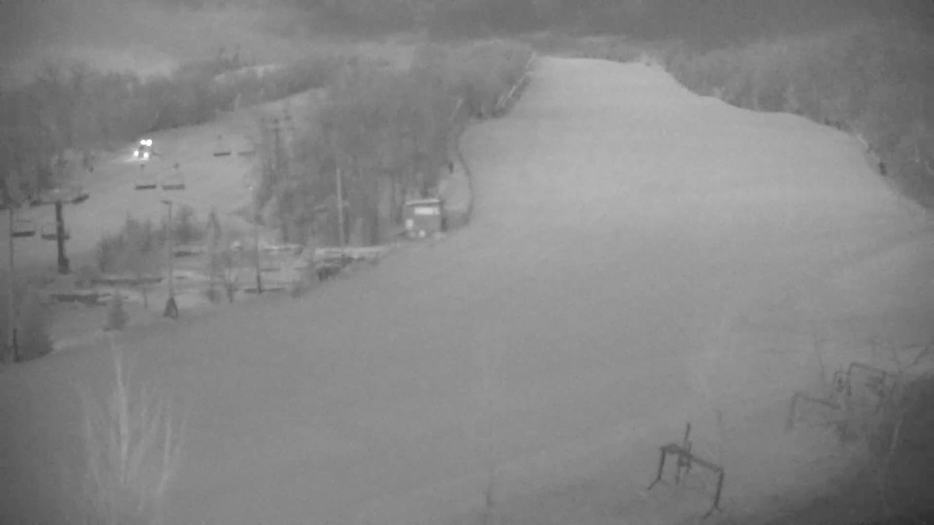Blue Mountain Village Base Ski Slope and Ropeway Live Cam - Collingwood, Blue Mountains, Simcoe, Ontario, Canada