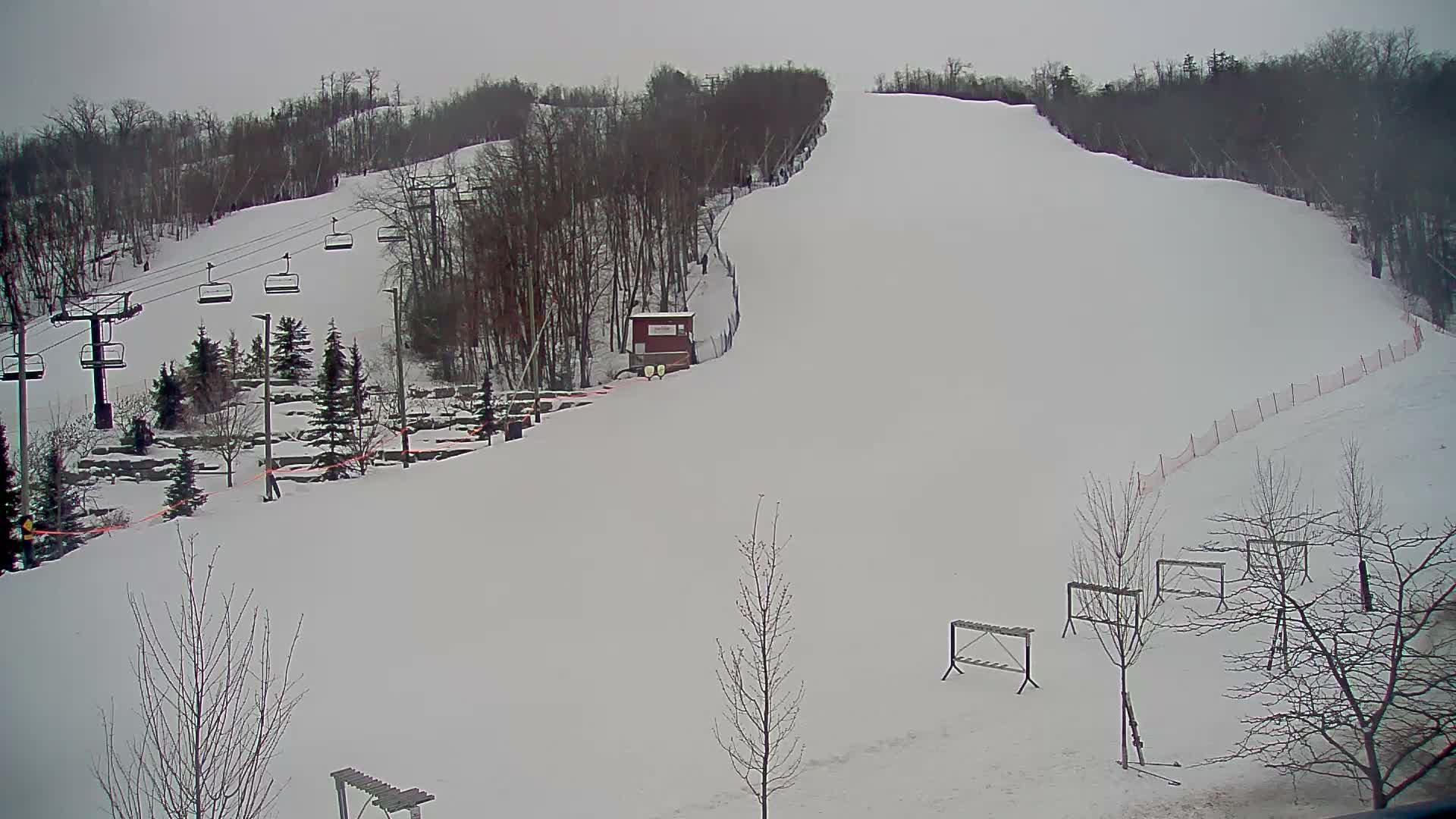Blue Mountain Village Base Ski Slope and Ropeway Live Cam - Collingwood, Blue Mountains, Simcoe, Ontario, Canada