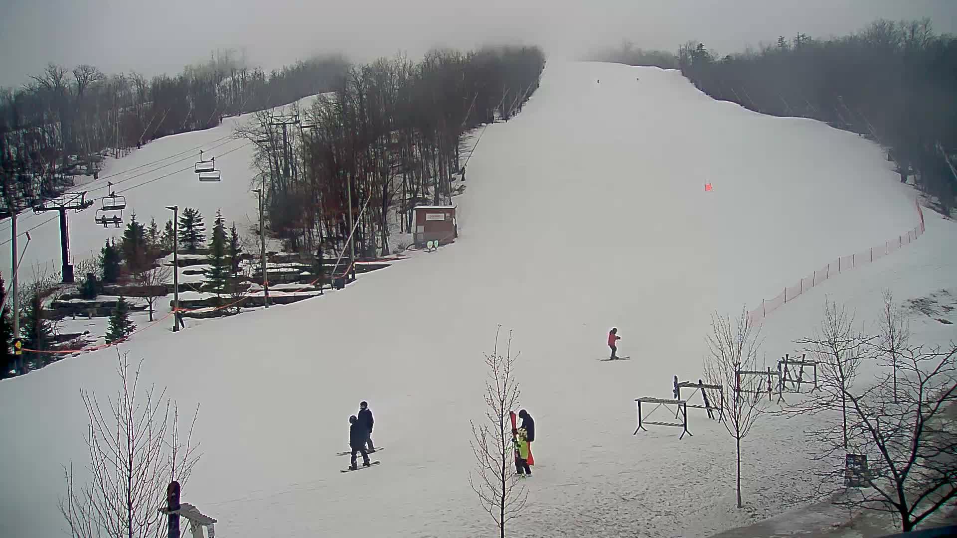 Blue Mountain Village Base Ski Slope and Ropeway Live Cam - Collingwood, Blue Mountains, Simcoe, Ontario, Canada
