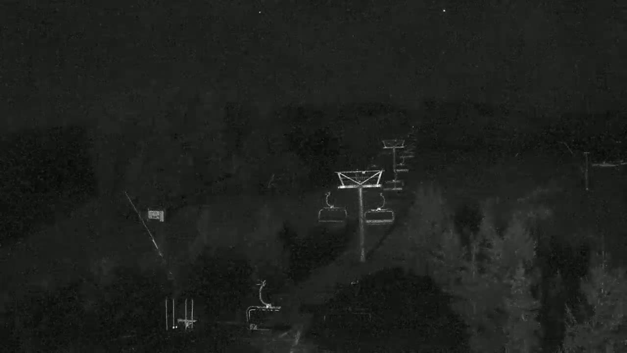 Blue Mountain Orchard Base Ropeway Station / Cascade Putting Course & Ski Slopes Live Cam - Collingwood, Blue Mountains, Simcoe, Ontario, Canada