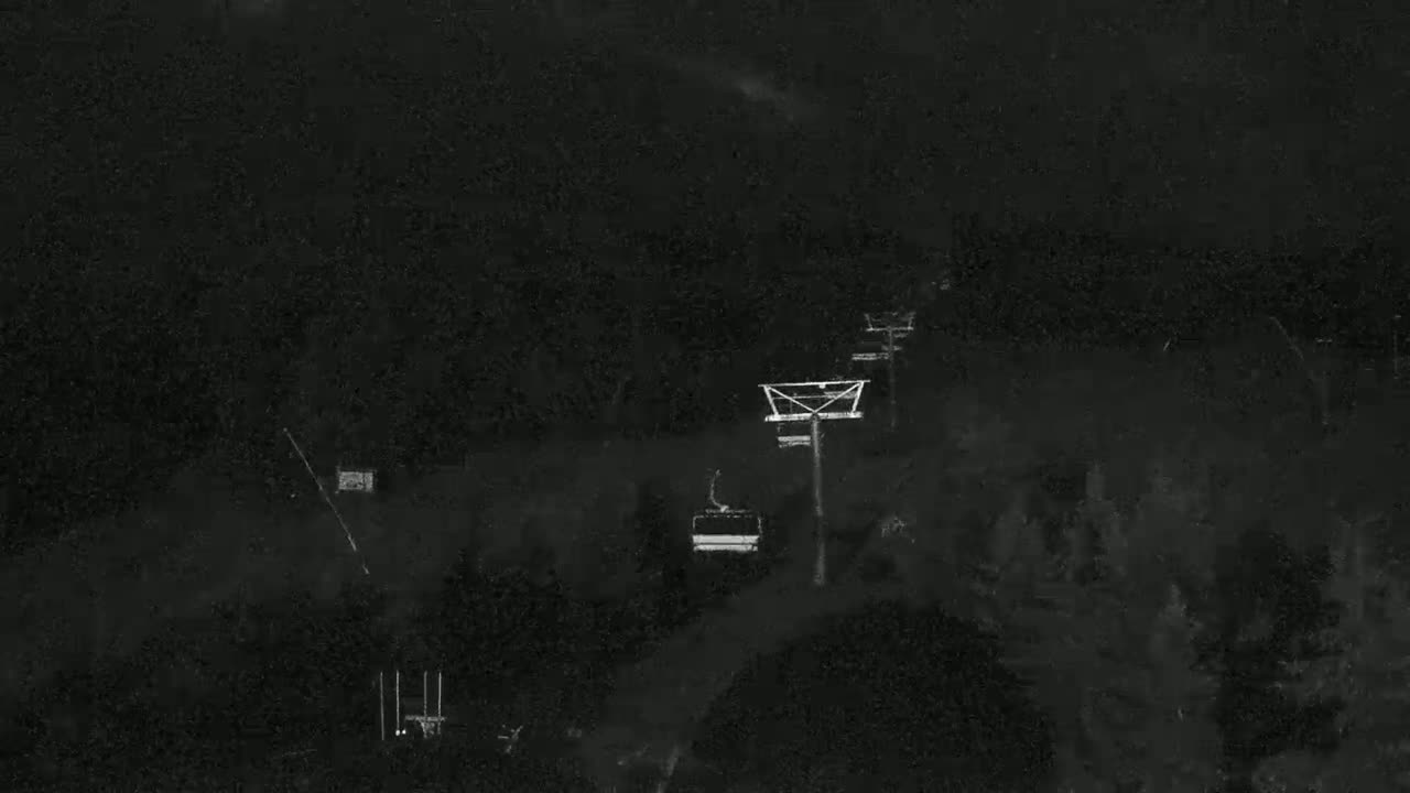 Blue Mountain Orchard Base Ropeway Station / Cascade Putting Course & Ski Slopes Live Cam - Collingwood, Blue Mountains, Simcoe, Ontario, Canada