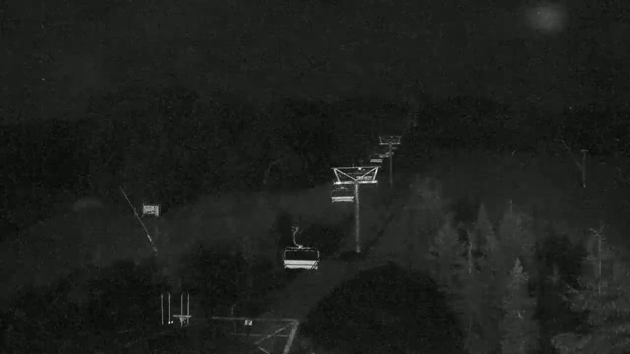 Blue Mountain Orchard Base Ropeway Station / Cascade Putting Course & Ski Slopes Live Cam - Collingwood, Blue Mountains, Simcoe, Ontario, Canada
