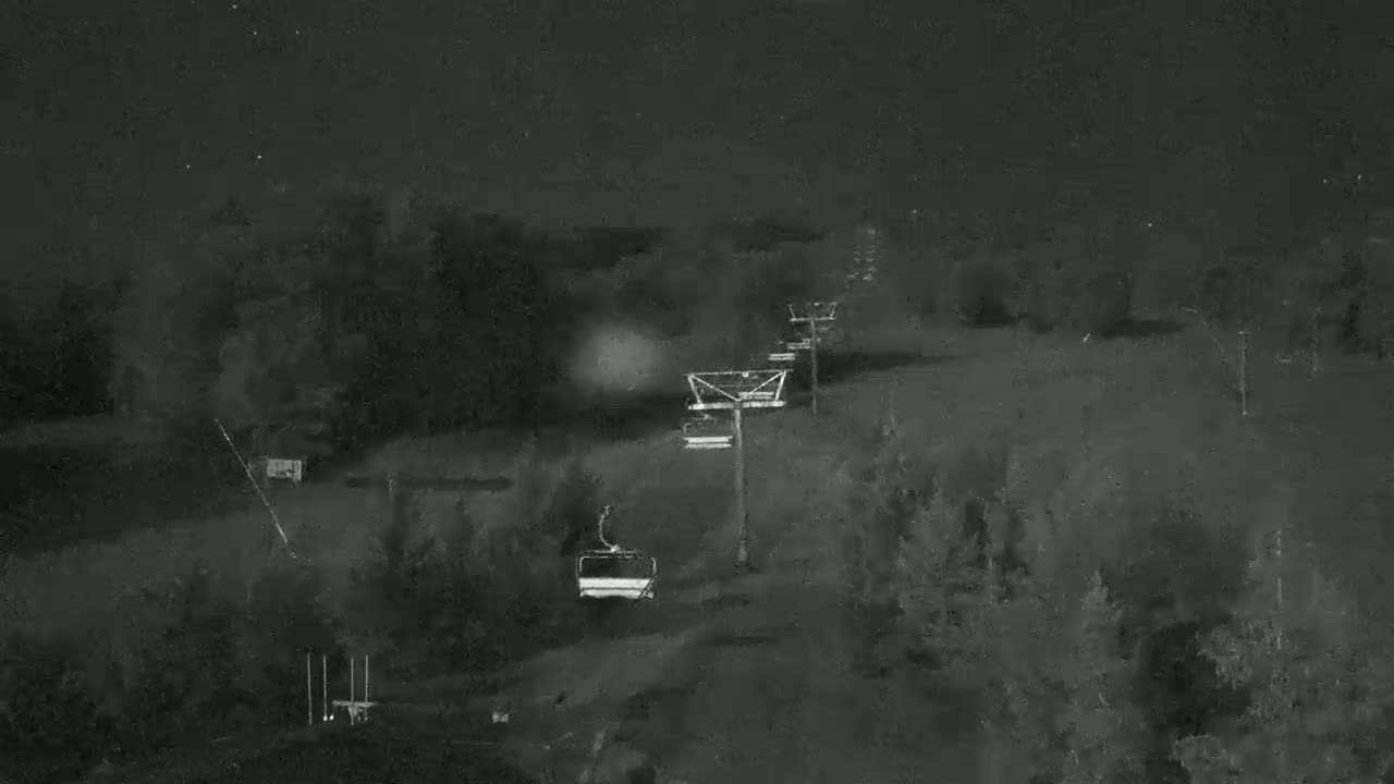 Blue Mountain Orchard Base Ropeway Station / Cascade Putting Course & Ski Slopes Live Cam - Collingwood, Blue Mountains, Simcoe, Ontario, Canada