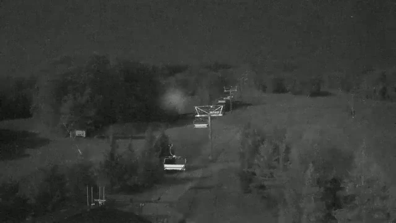 Blue Mountain Orchard Base Ropeway Station / Cascade Putting Course & Ski Slopes Live Cam - Collingwood, Blue Mountains, Simcoe, Ontario, Canada