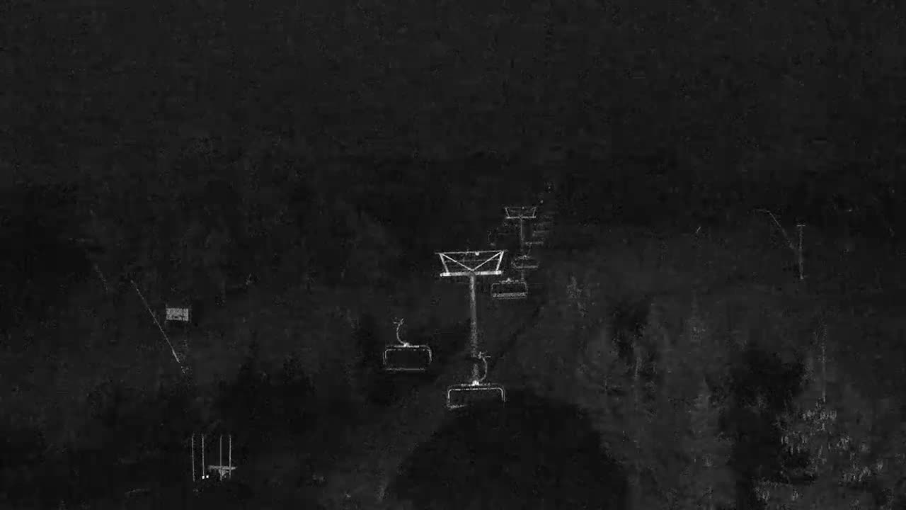 Blue Mountain Orchard Base Ropeway Station / Cascade Putting Course & Ski Slopes Live Cam - Collingwood, Blue Mountains, Simcoe, Ontario, Canada