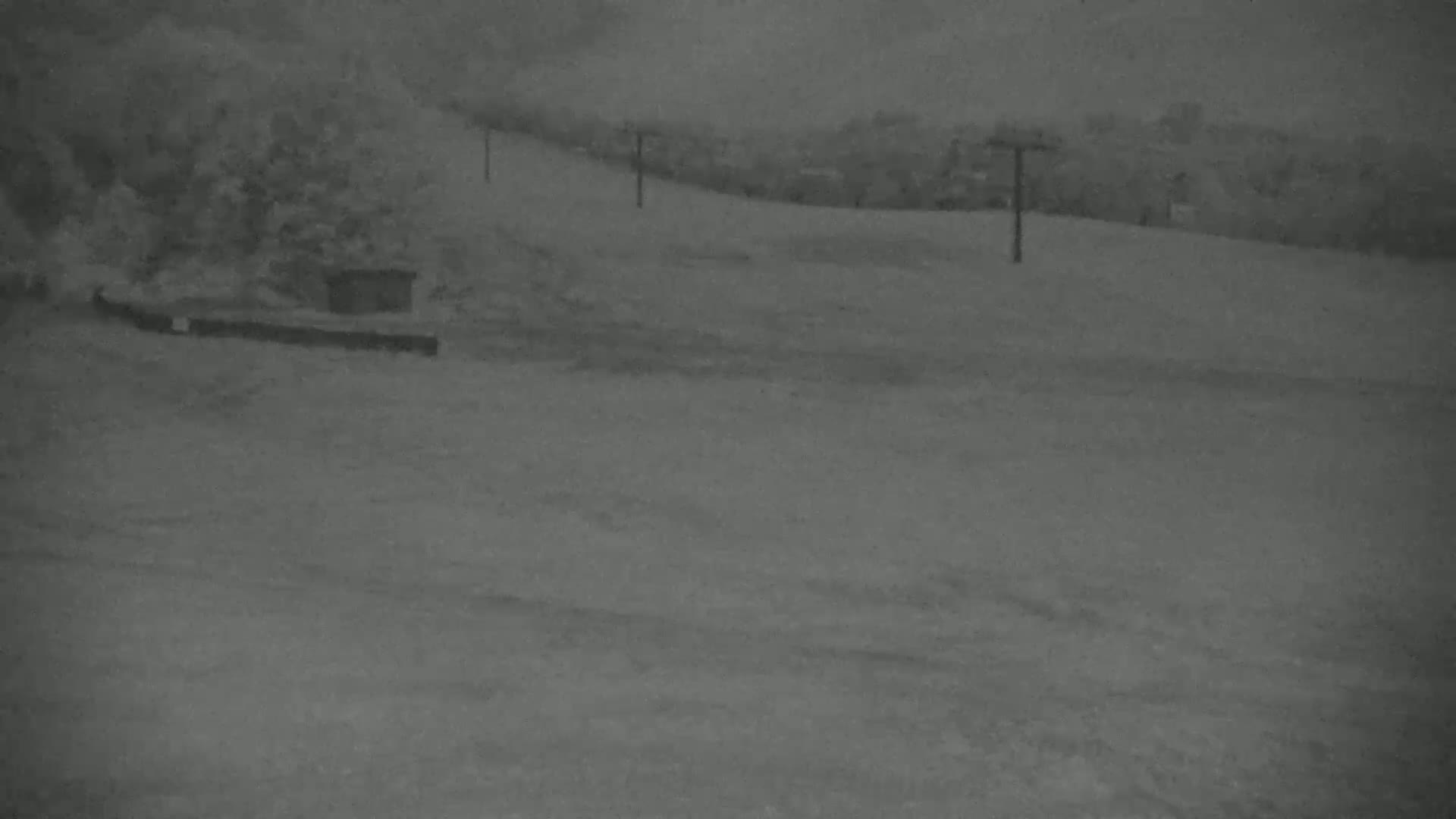 Blue Mountain South Base Ski Slopes & Cable Car Live Cam - Collingwood, Blue Mountains, Simcoe, Ontario, Canada
