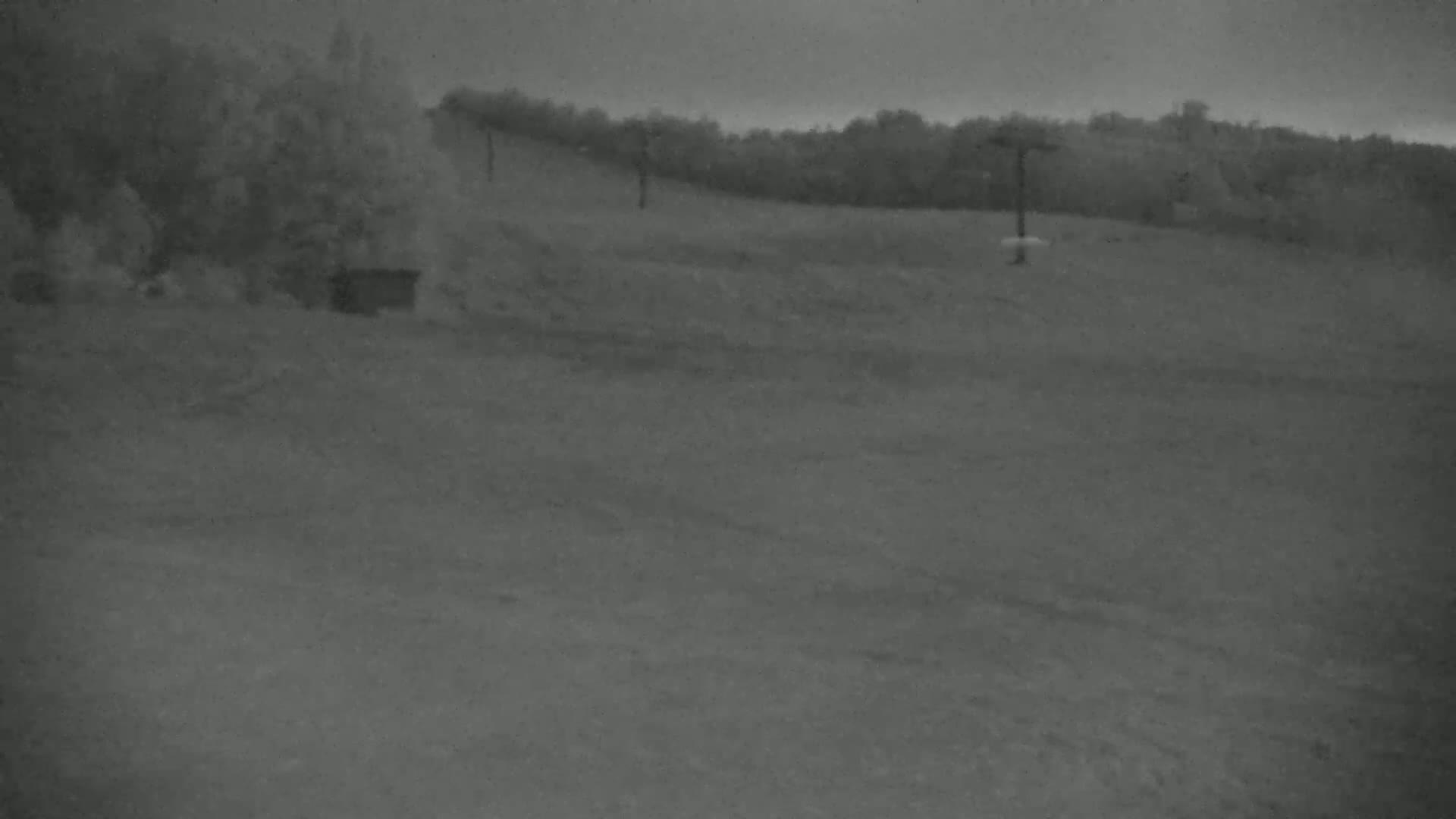 Blue Mountain South Base Ski Slopes & Cable Car Live Cam - Collingwood, Blue Mountains, Simcoe, Ontario, Canada