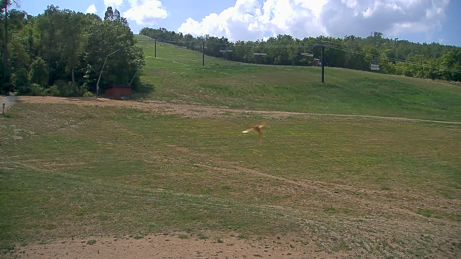 Blue Mountain South Base Ski Slopes & Cable Car Live Cam - Collingwood, Blue Mountains, Simcoe, Ontario, Canada