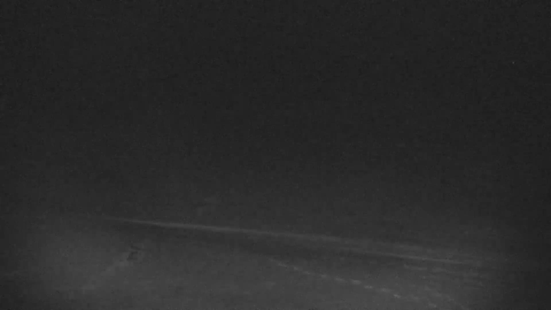 Blue Mountain South Base Ski Slopes & Cable Car Live Cam - Collingwood, Blue Mountains, Simcoe, Ontario, Canada