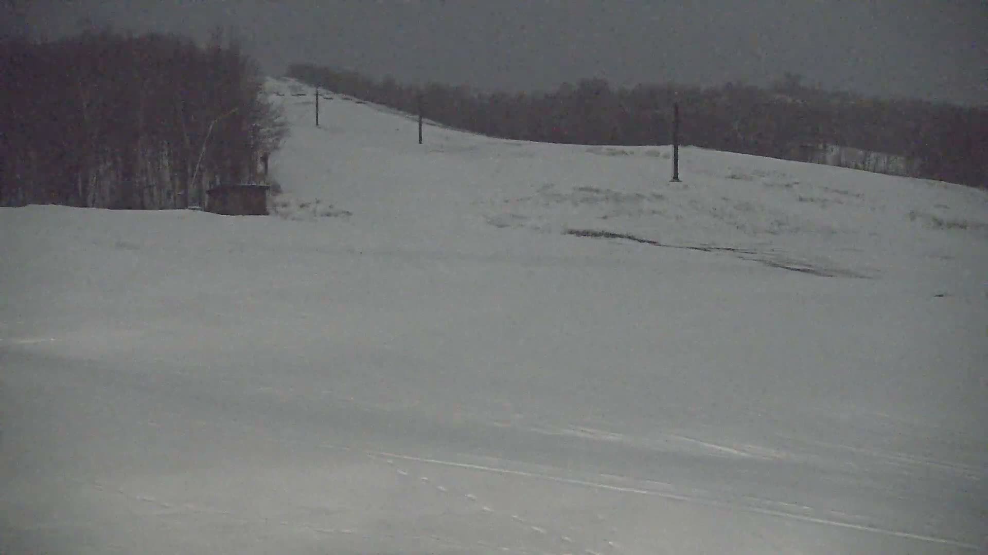 Blue Mountain South Base Ski Slopes & Cable Car Live Cam - Collingwood, Blue Mountains, Simcoe, Ontario, Canada