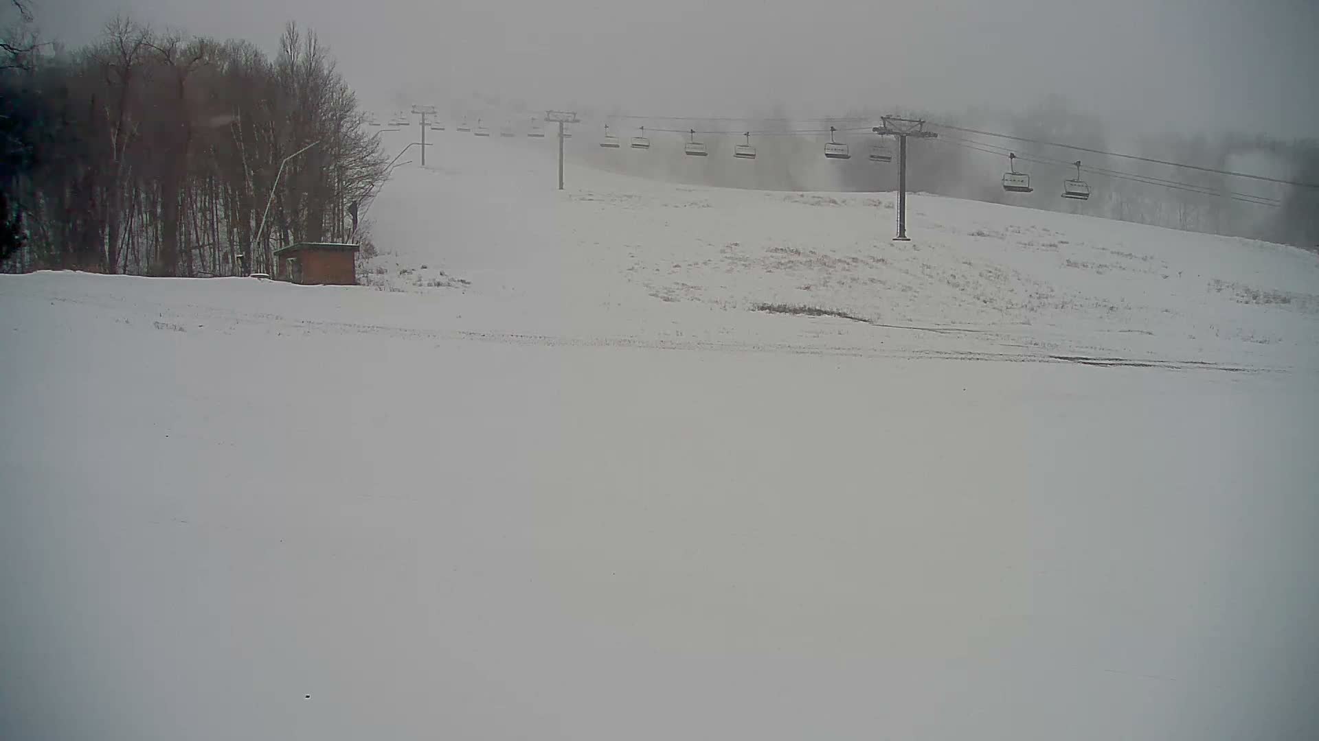 Blue Mountain South Base Ski Slopes & Cable Car Live Cam - Collingwood, Blue Mountains, Simcoe, Ontario, Canada