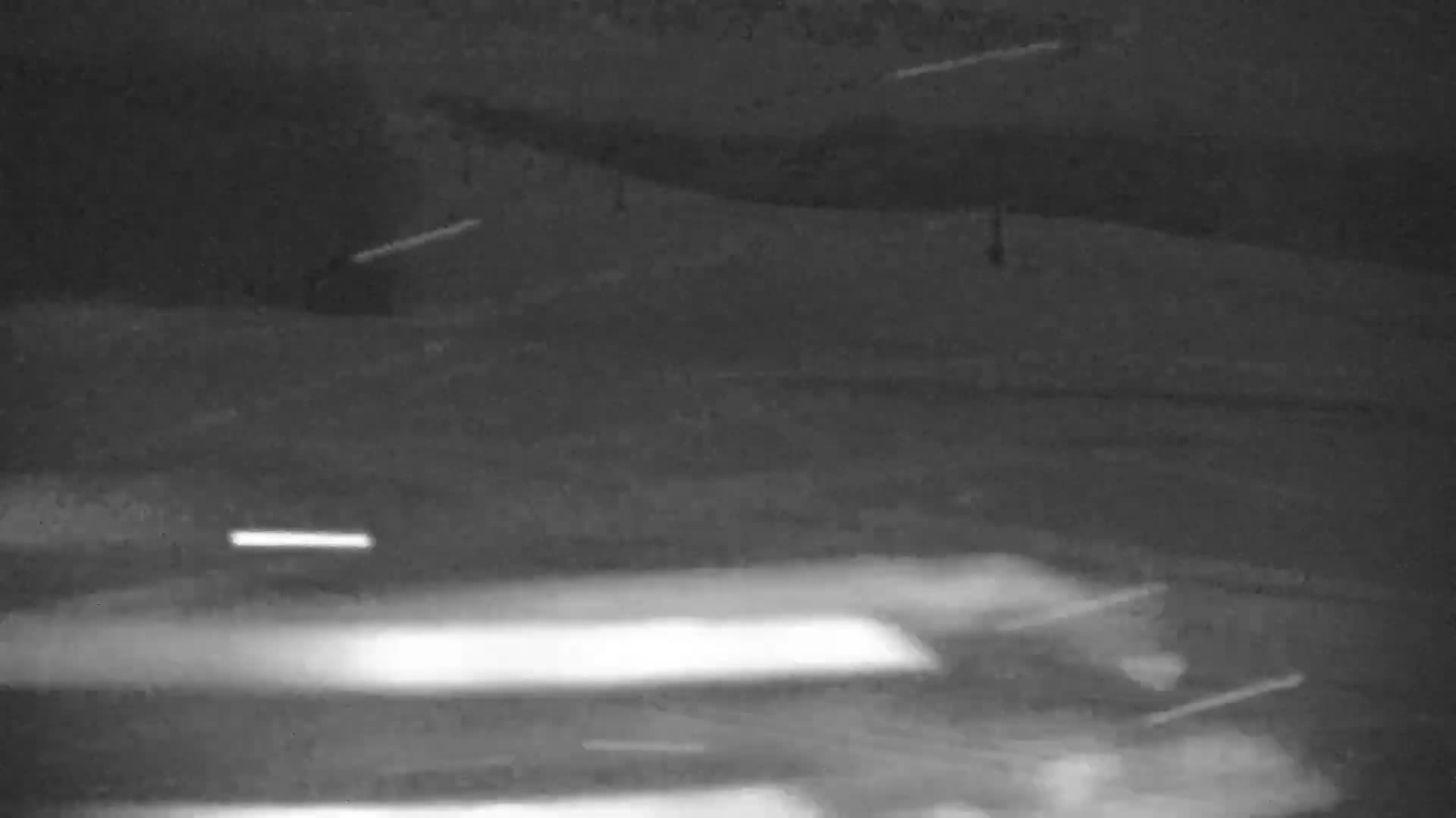 Blue Mountain South Base Ski Slopes & Cable Car Live Cam - Collingwood, Blue Mountains, Simcoe, Ontario, Canada