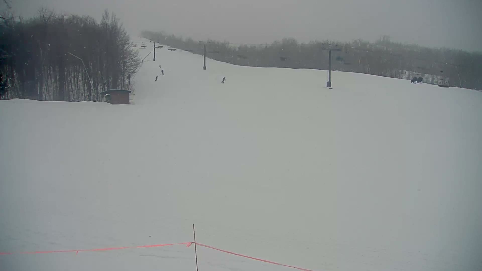 Blue Mountain South Base Ski Slopes & Cable Car Live Cam - Collingwood, Blue Mountains, Simcoe, Ontario, Canada