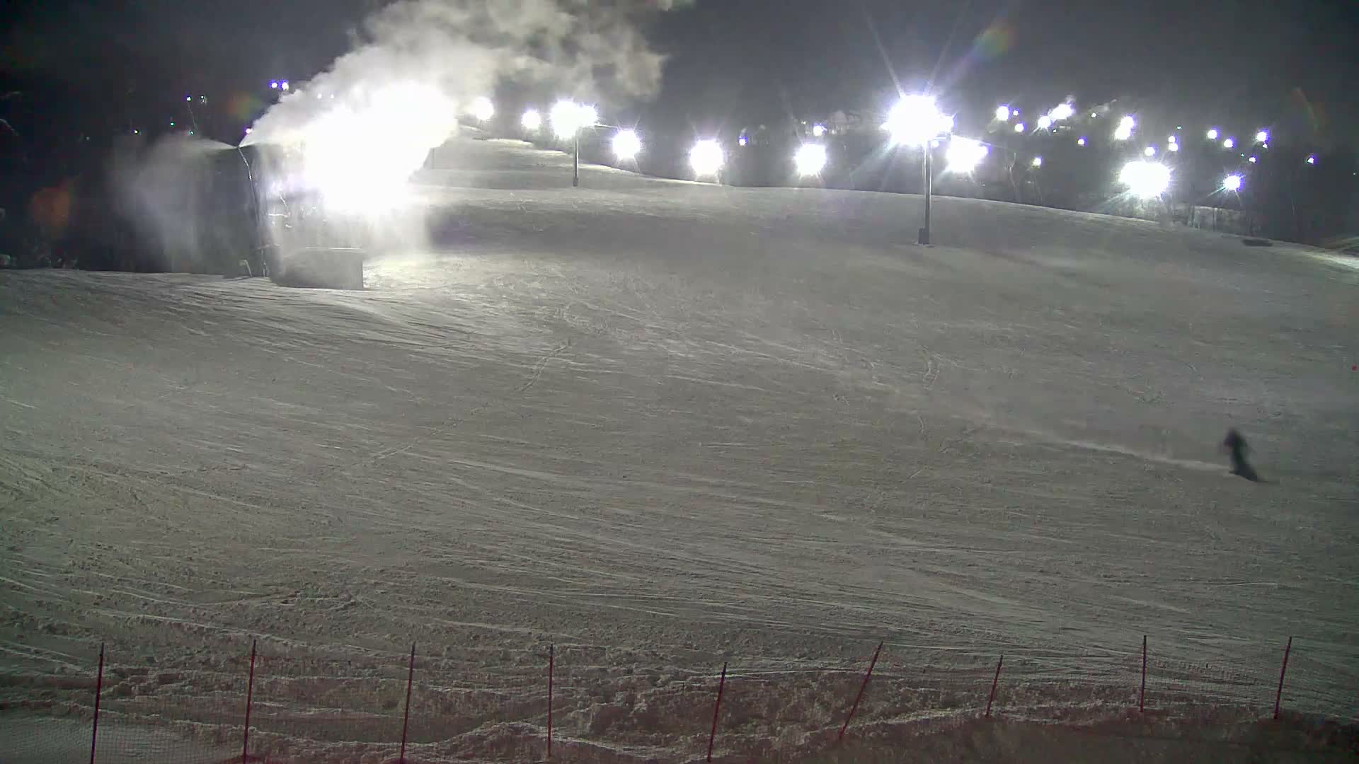 Blue Mountain South Base Ski Slopes & Cable Car Live Cam - Collingwood, Blue Mountains, Simcoe, Ontario, Canada