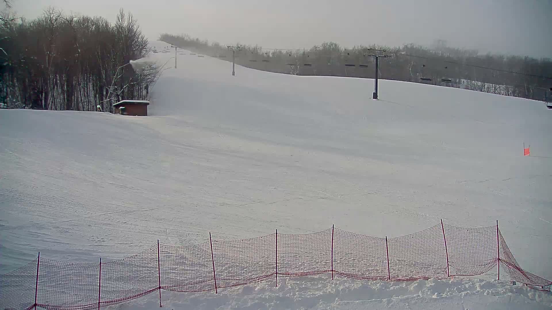 Blue Mountain South Base Ski Slopes & Cable Car Live Cam - Collingwood, Blue Mountains, Simcoe, Ontario, Canada