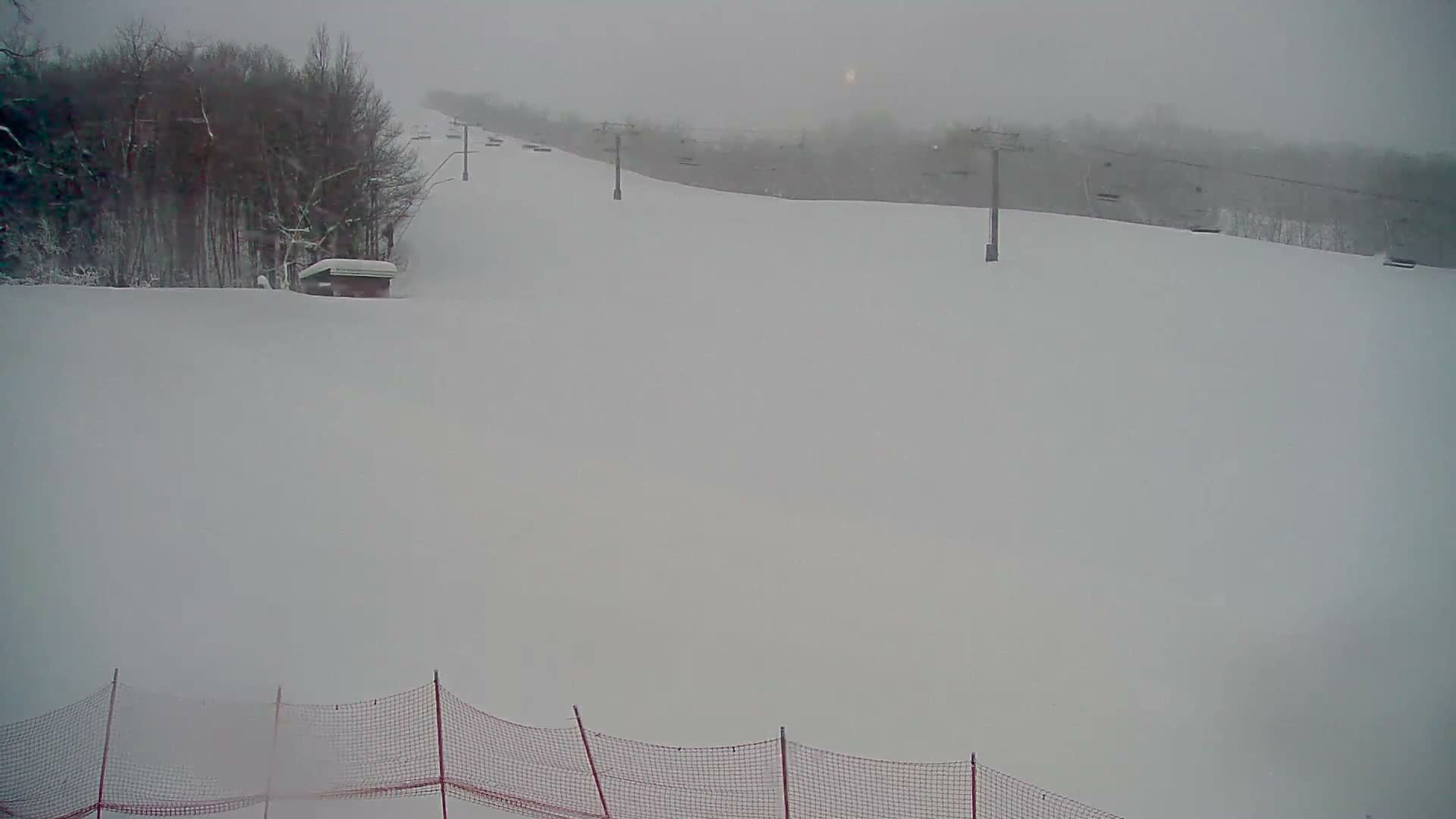 Blue Mountain South Base Ski Slopes & Cable Car Live Cam - Collingwood, Blue Mountains, Simcoe, Ontario, Canada