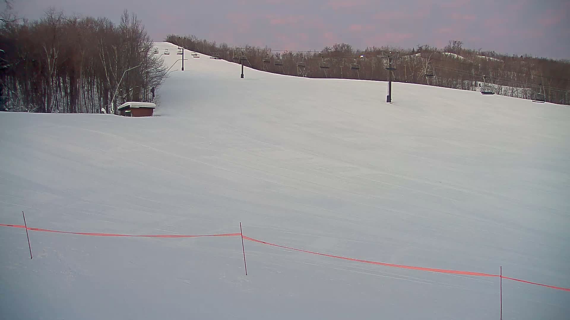 Blue Mountain South Base Ski Slopes & Cable Car Live Cam - Collingwood, Blue Mountains, Simcoe, Ontario, Canada