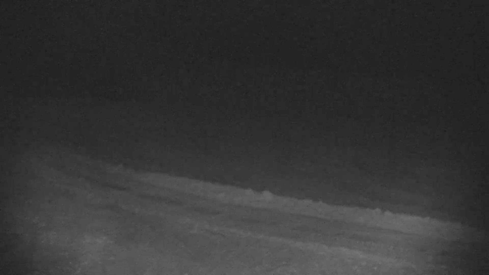 Blue Mountain South Base Ski Slopes & Cable Car Live Cam - Collingwood, Blue Mountains, Simcoe, Ontario, Canada