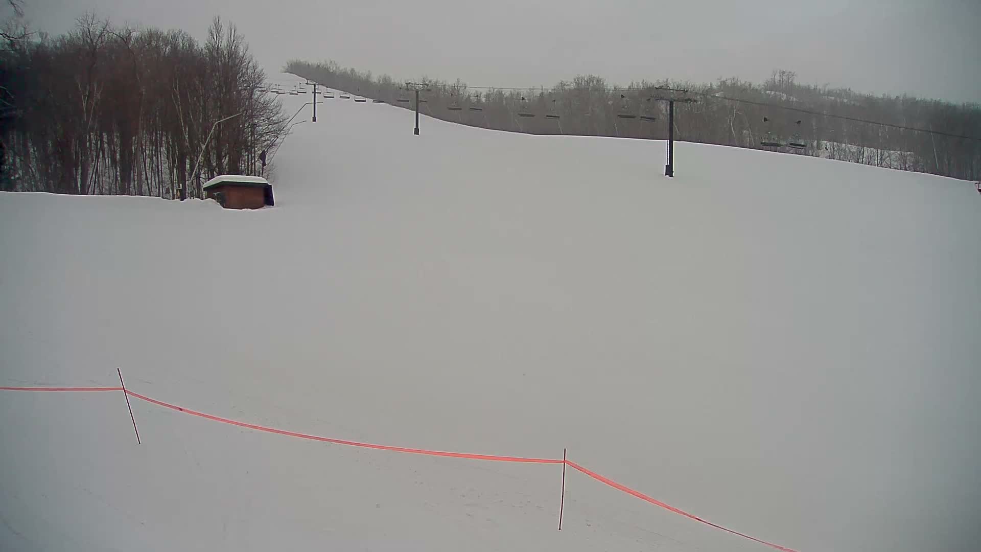 Blue Mountain South Base Ski Slopes & Cable Car Live Cam - Collingwood, Blue Mountains, Simcoe, Ontario, Canada