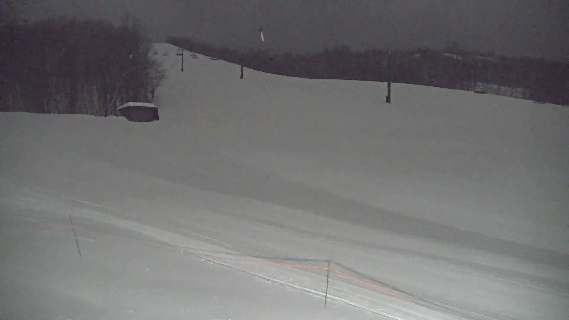 Blue Mountain South Base Ski Slopes & Cable Car Live Cam - Collingwood, Blue Mountains, Simcoe, Ontario, Canada