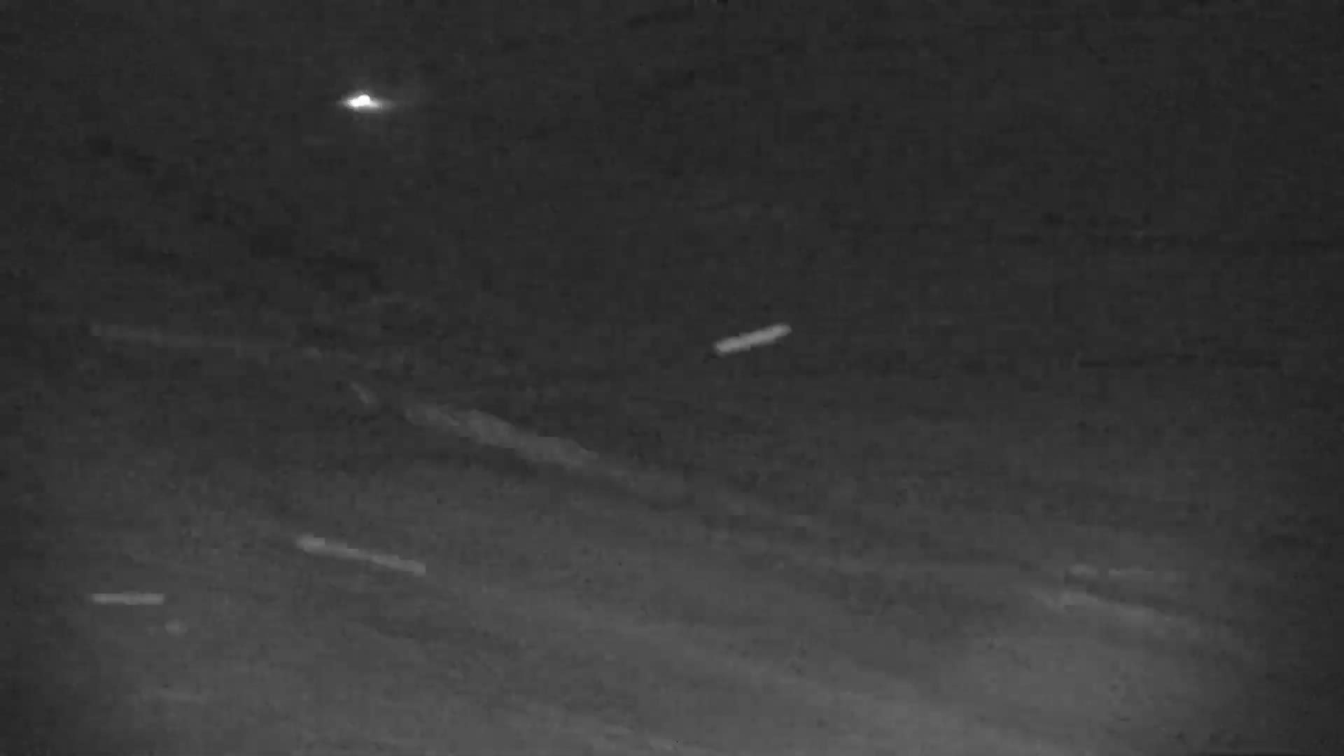 Blue Mountain South Base Ski Slopes & Cable Car Live Cam - Collingwood, Blue Mountains, Simcoe, Ontario, Canada