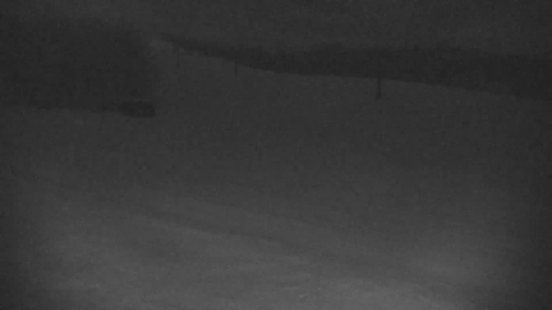 Blue Mountain South Base Ski Slopes & Cable Car Live Cam - Collingwood, Blue Mountains, Simcoe, Ontario, Canada